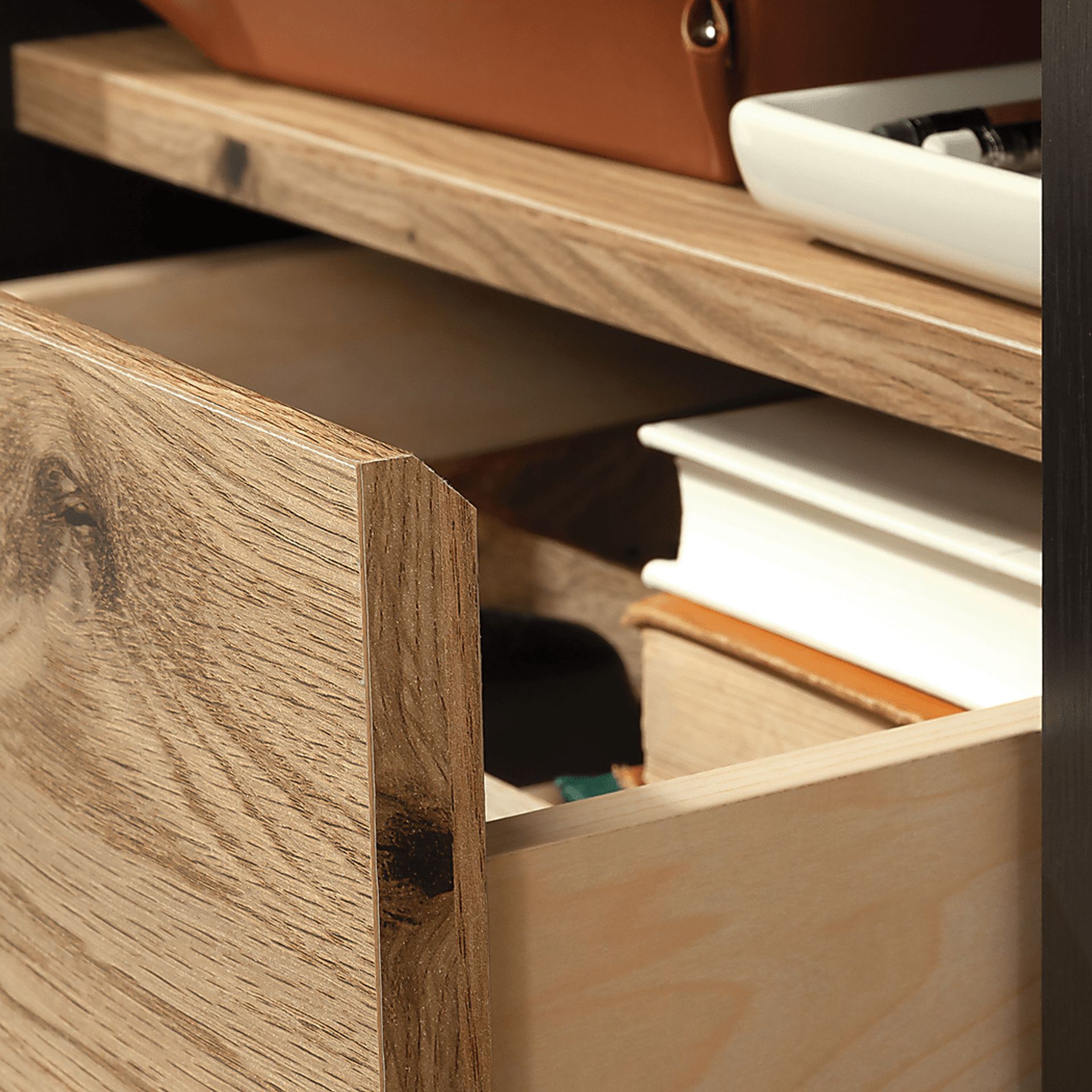 Almosa Black Desk - Image 4
