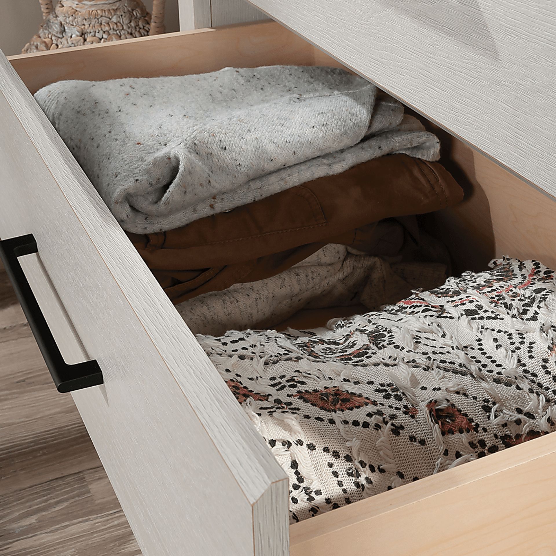 Alpweg Gray 4 Drawer Chest - Image 4