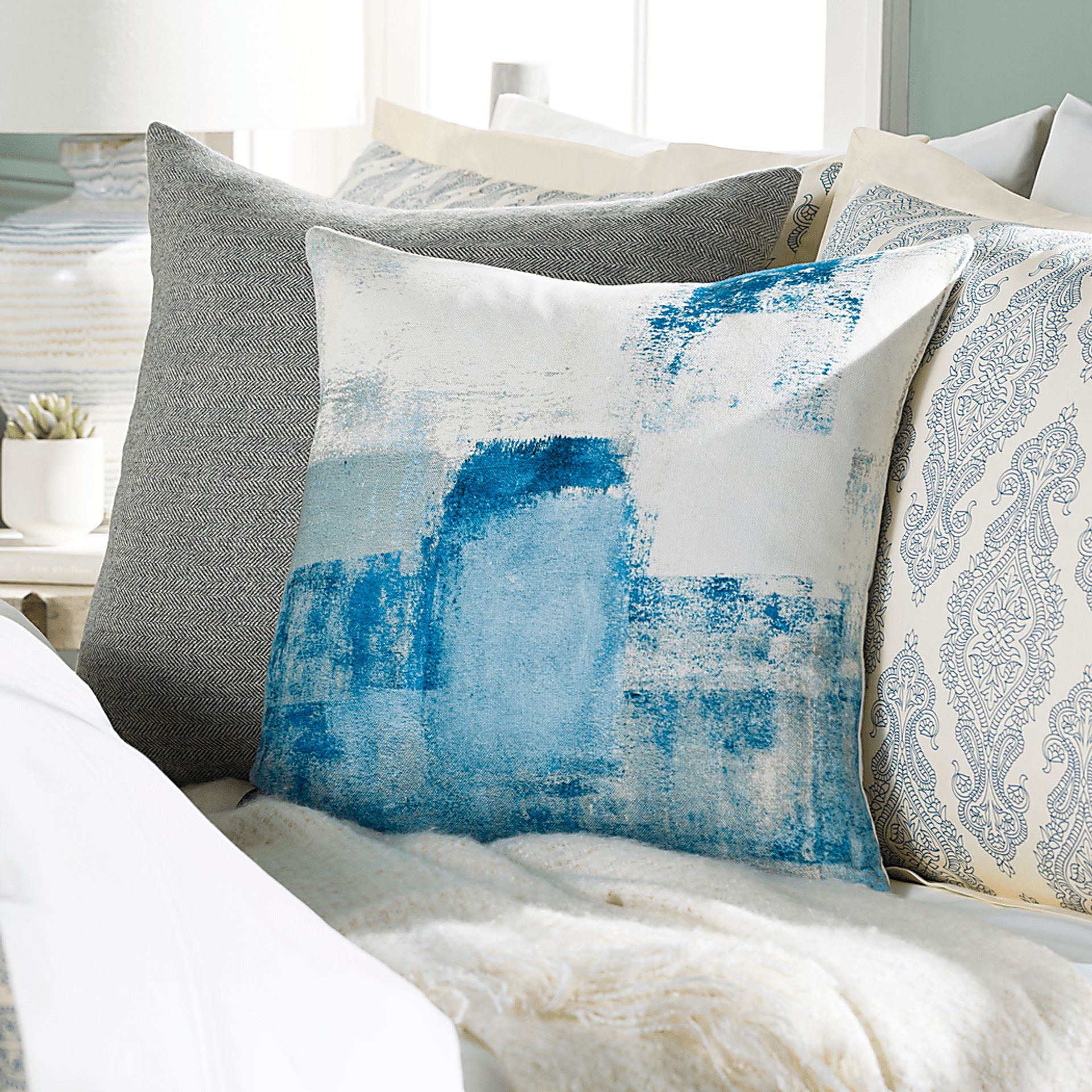 Alrak Blue Accent Pillow - Image 5