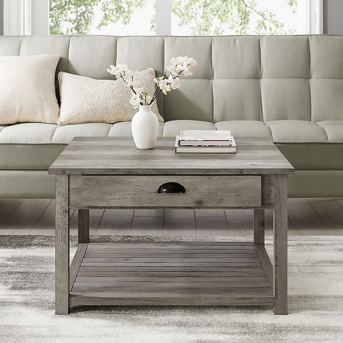 Alsatia Gray Cocktail Table | Rooms to Go