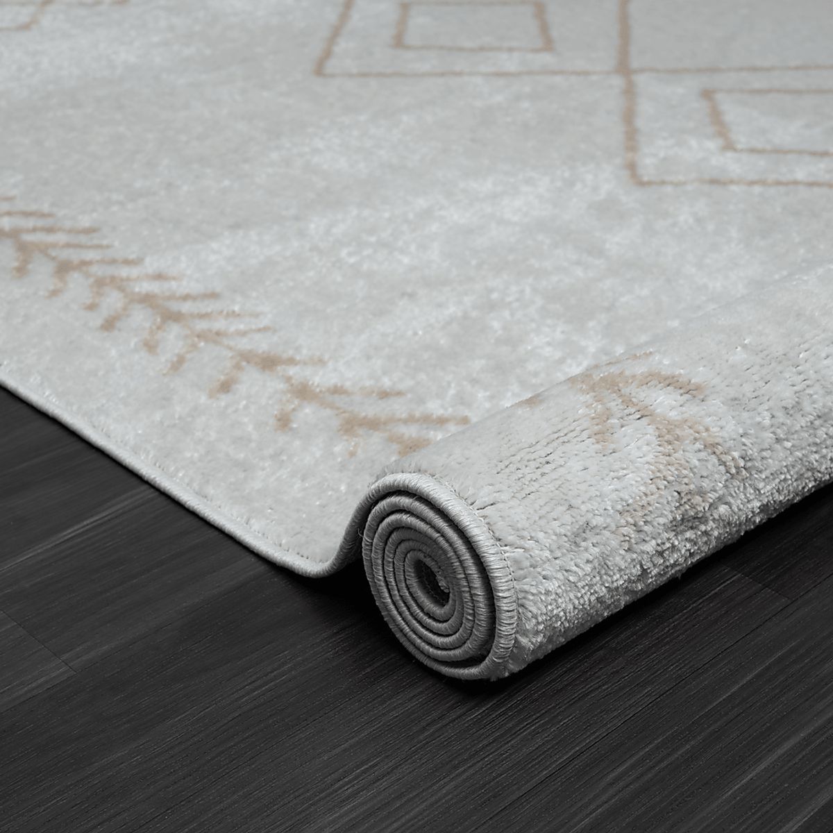 Altaridge Cream Beige Rugs | Rooms to Go