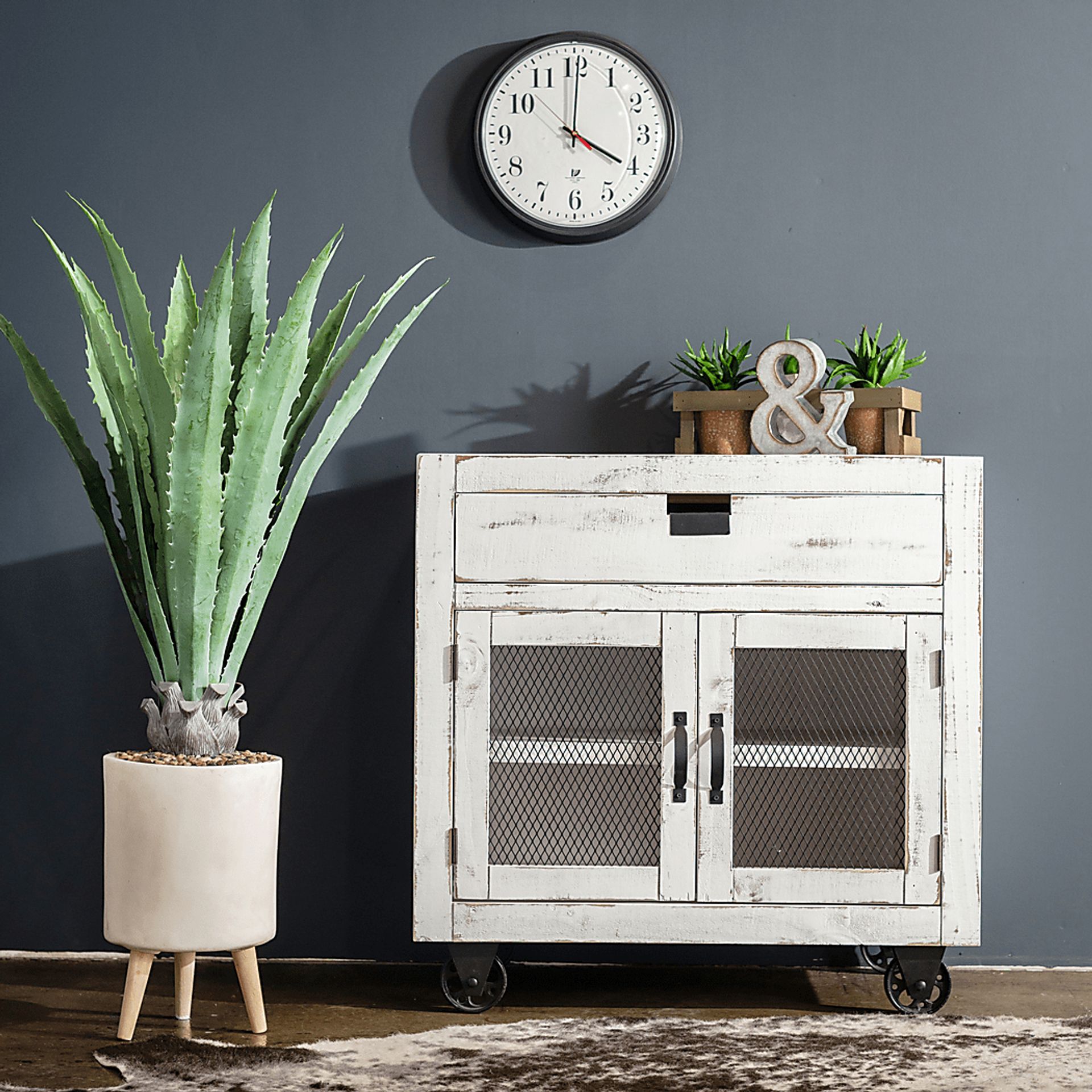 Alvamar White Accent Cabinet - Image 7