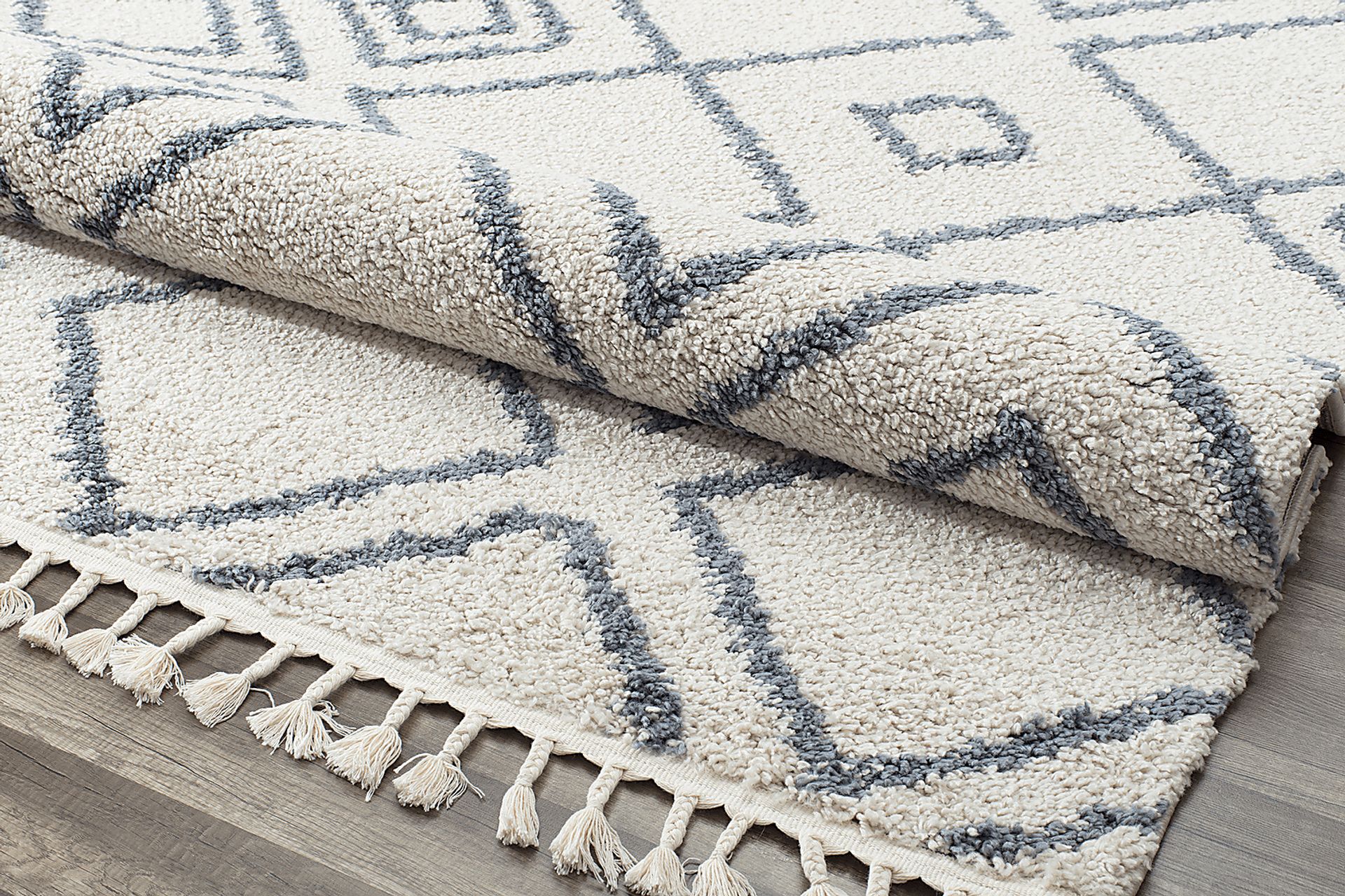 CosmoLiving By Cosmopolitan Alwina White 8' x 10' Rug - Image 2