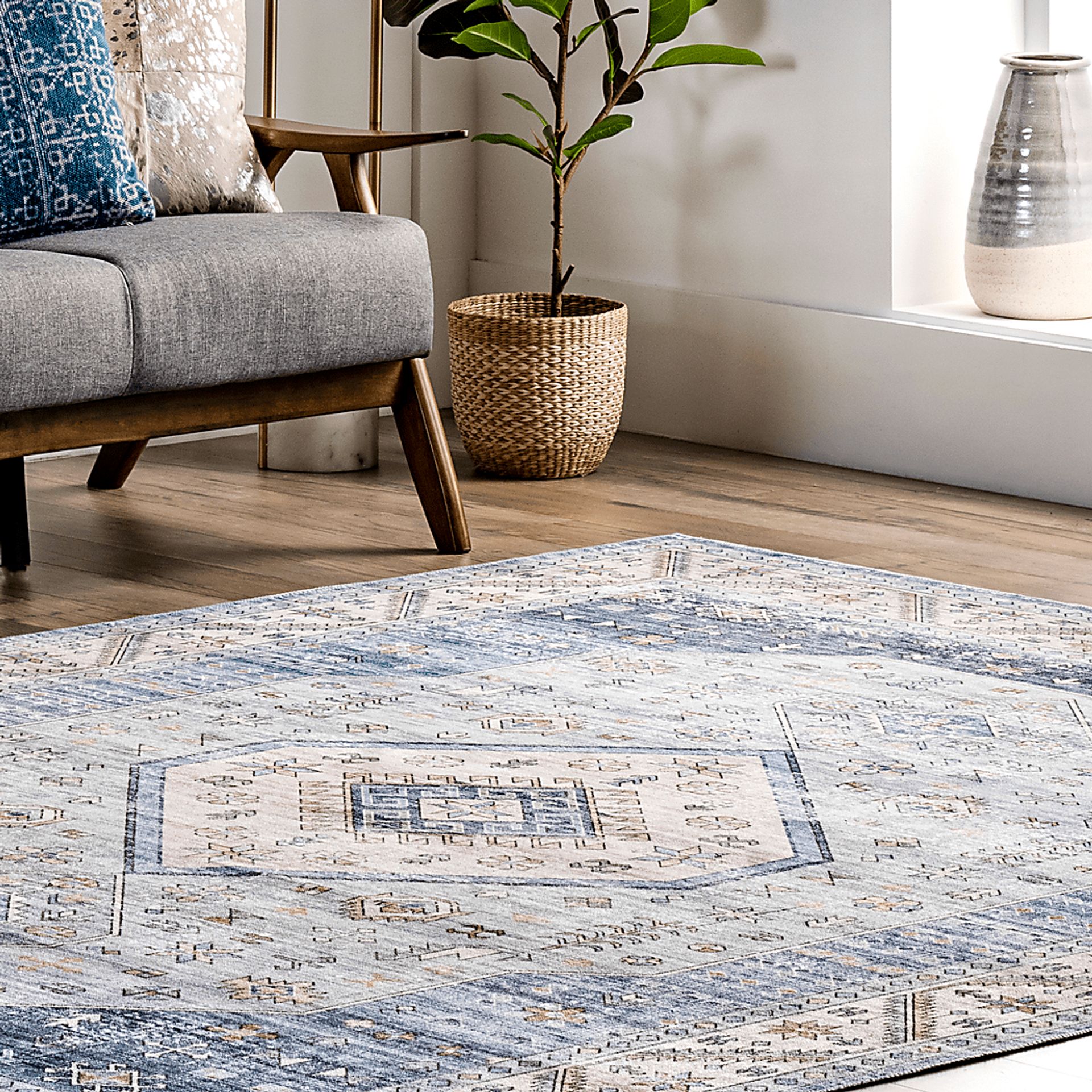Amade Blue 2'6 x 8' Runner Rug - Image 10
