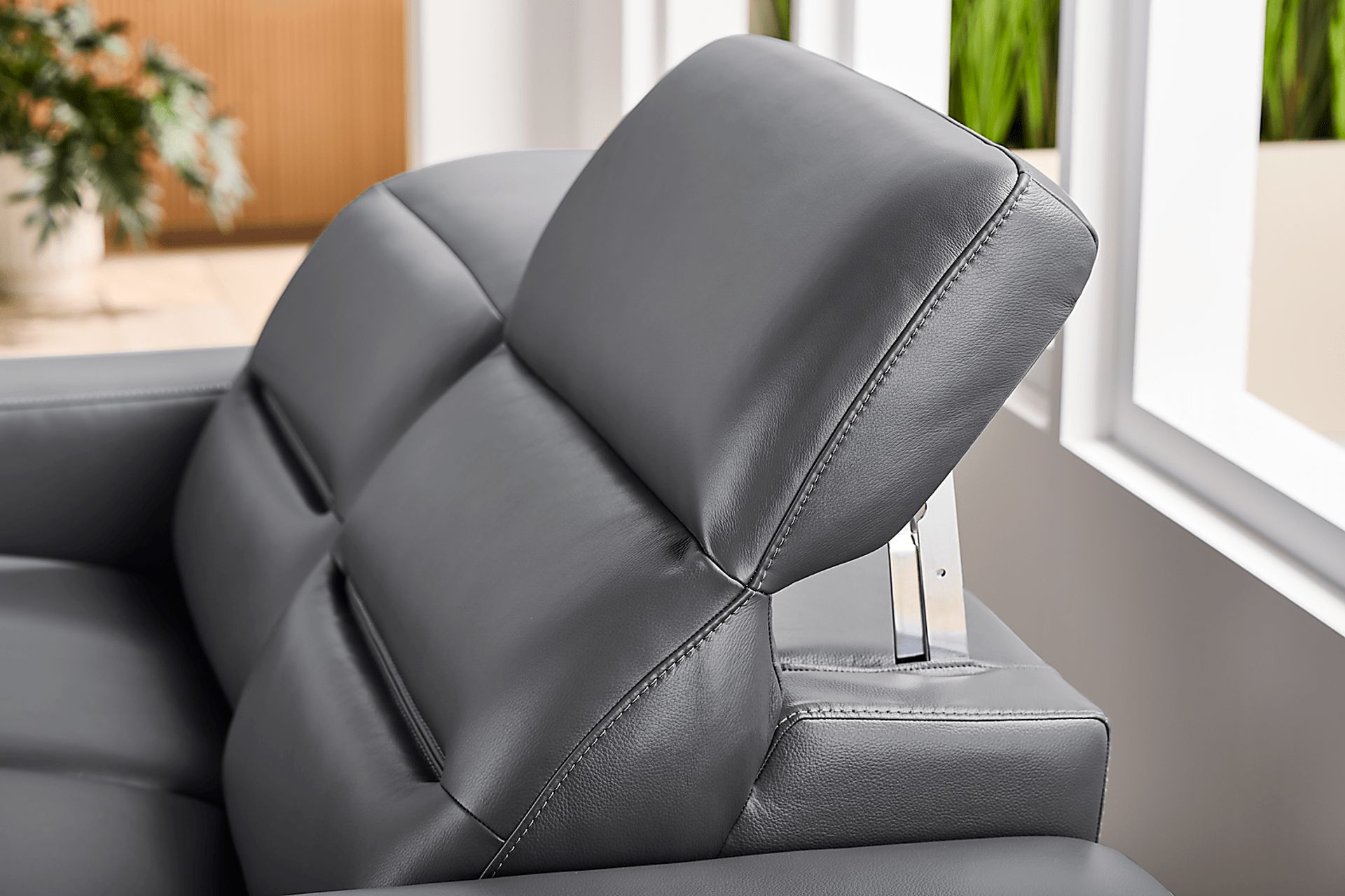 Amalfi Blue Leather Loveseat - Image 4