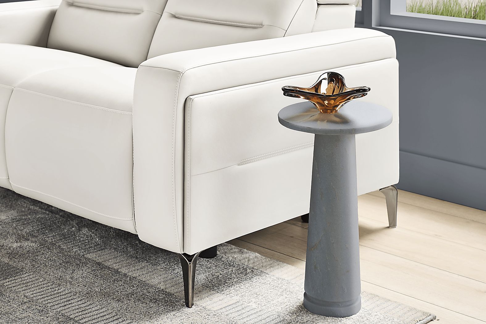 Amalfi Leather Loveseat - Thumbnail 3