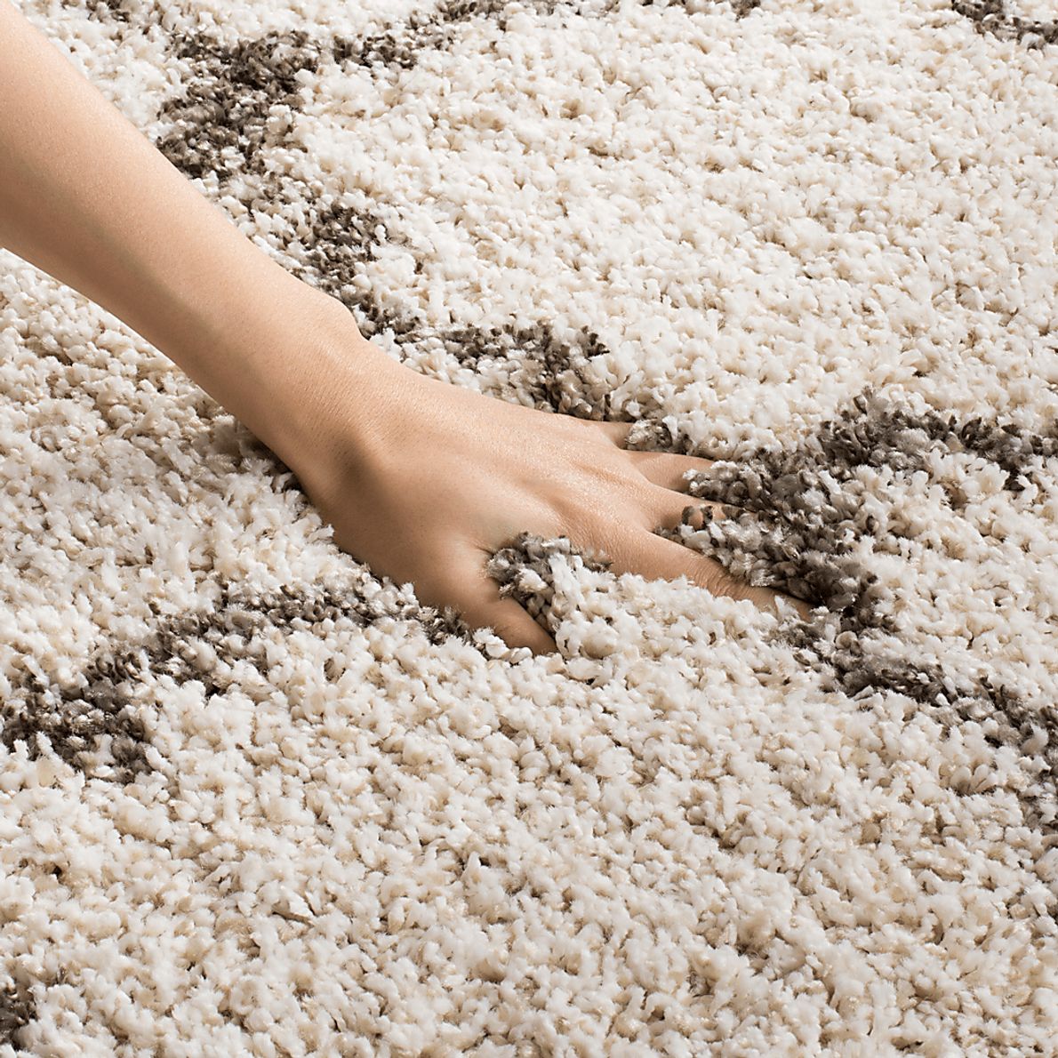 Amalia Ivory 6' x 9' Rug