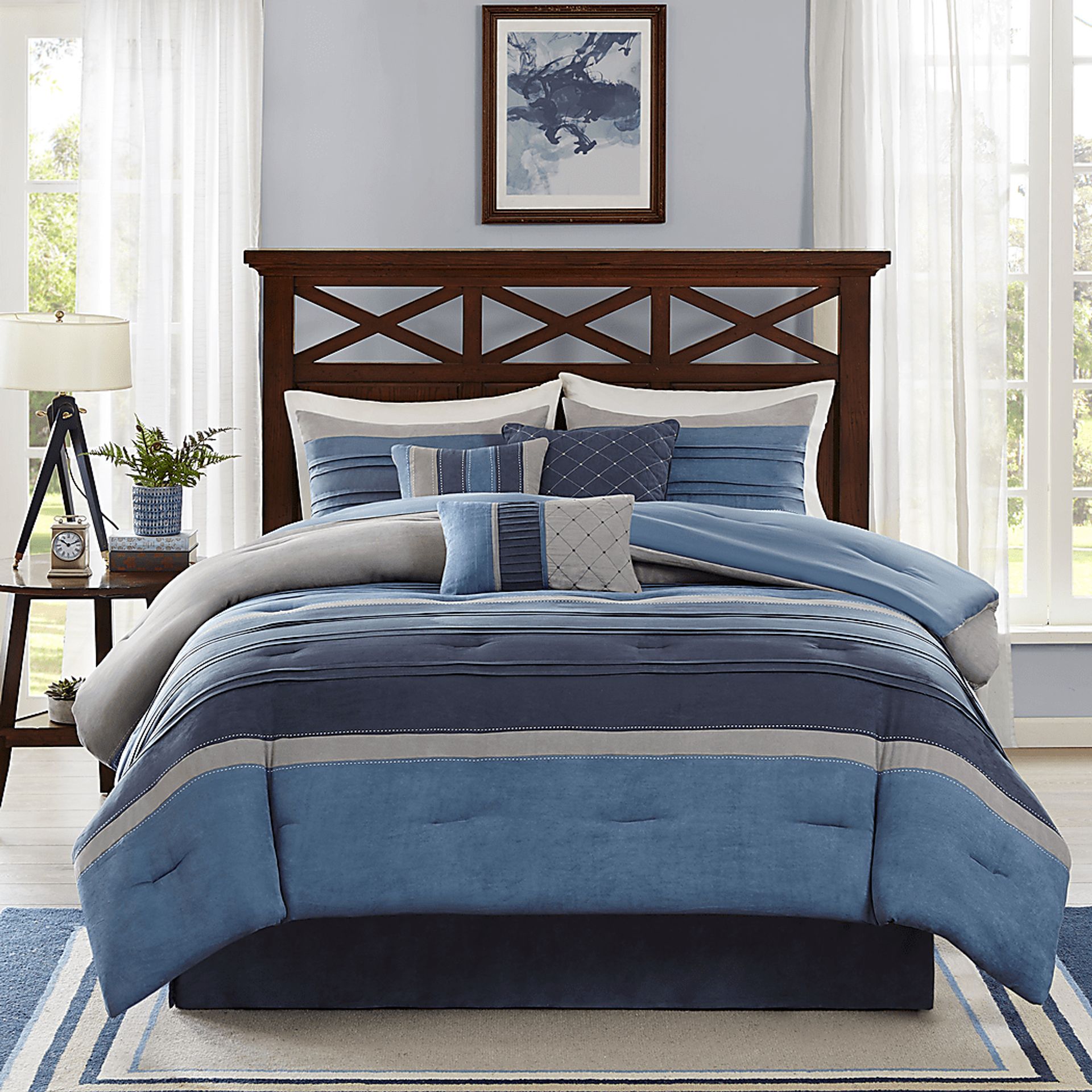 Amiah Navy 7 Pc Queen Comforter Set - Image 1