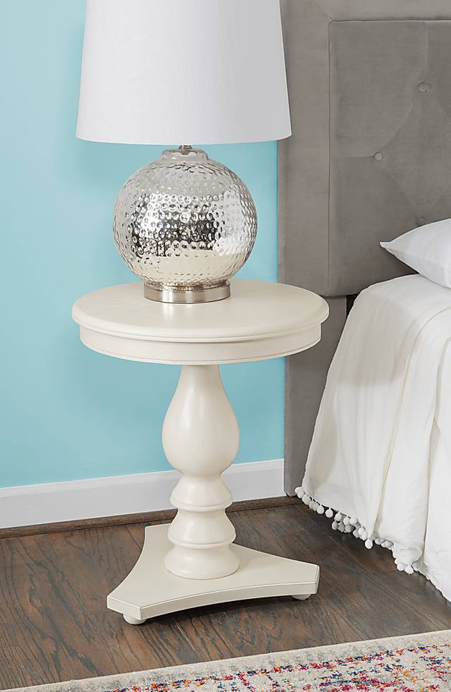Amorette White Accent Table - Thumbnail - Image 3