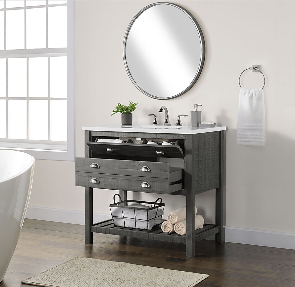 Anaar Gray Bathroom Vanity | Rooms to Go