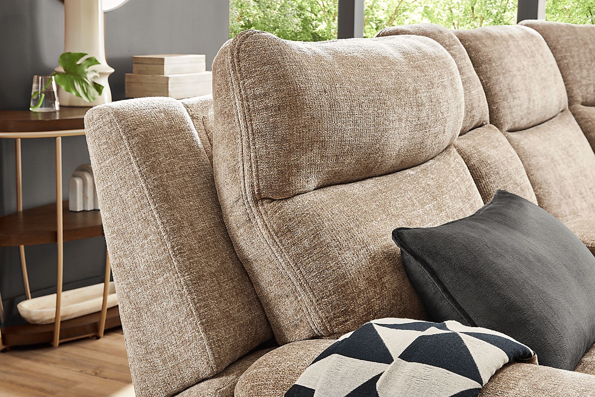Anaheim Latte 6 Pc Dual Power Reclining Sectional - Image 4