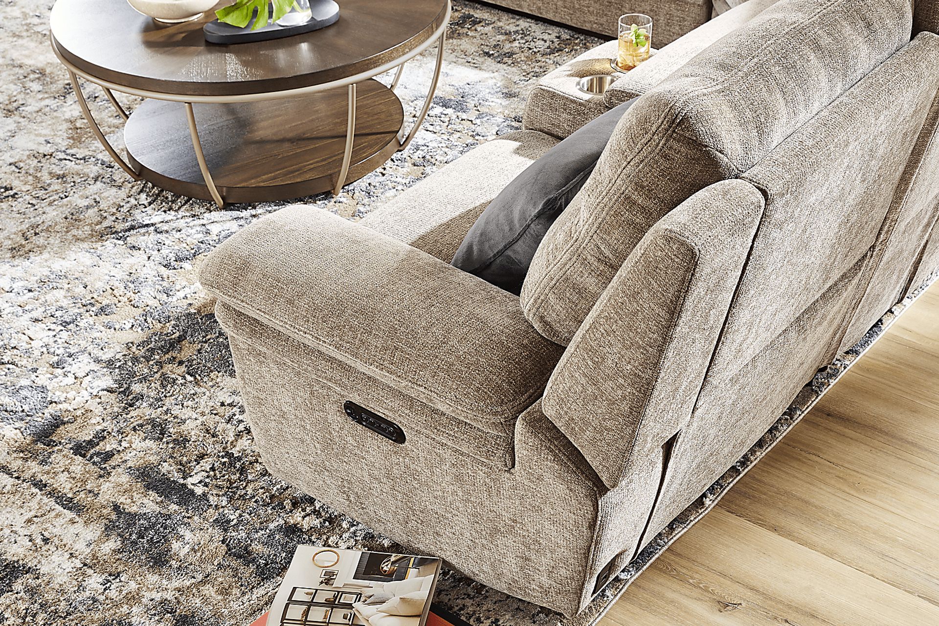 Anaheim Latte 6 Pc Dual Power Reclining Sectional - Image 6