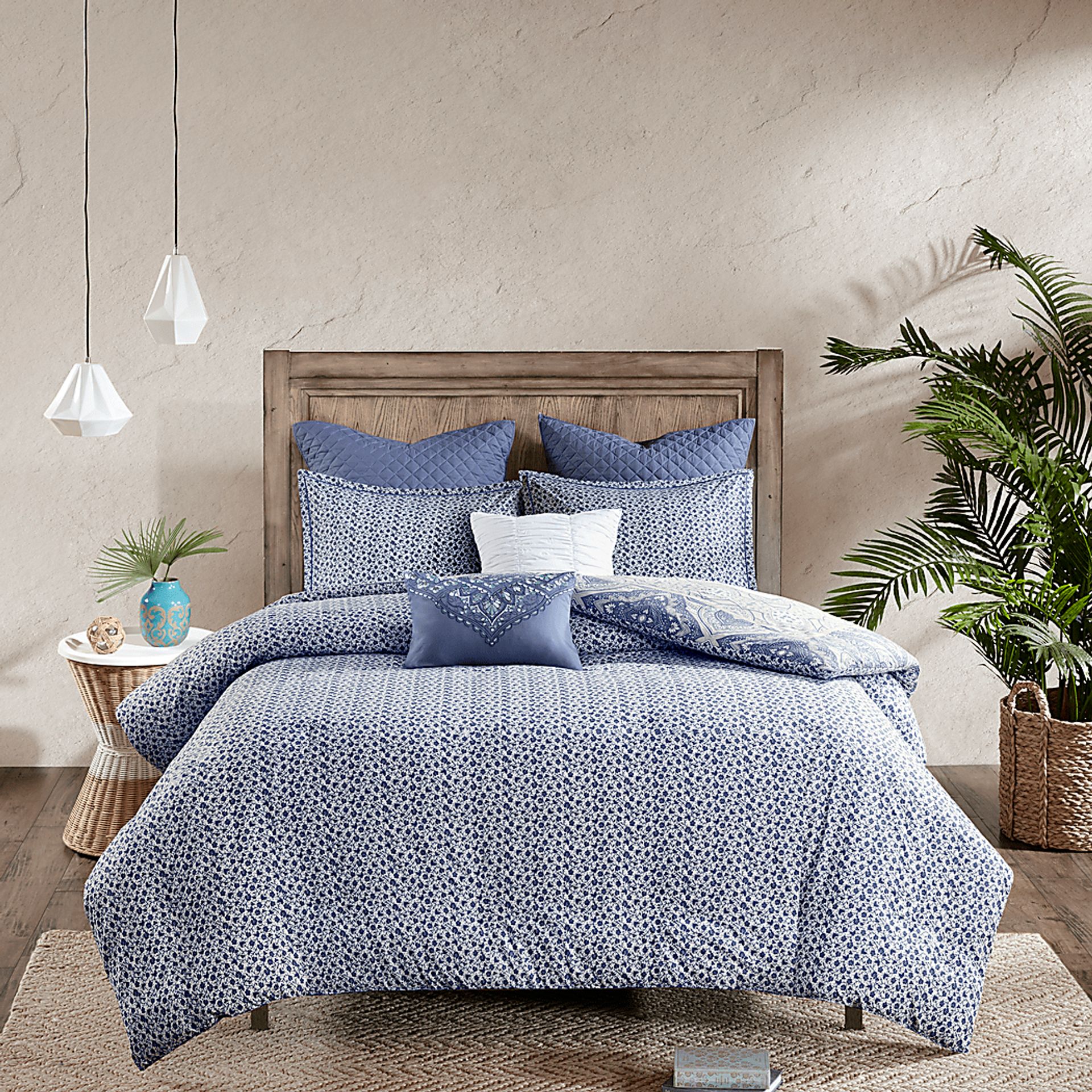 Analeah Blue 7 Pc King Duvet Cover Set - Image 4