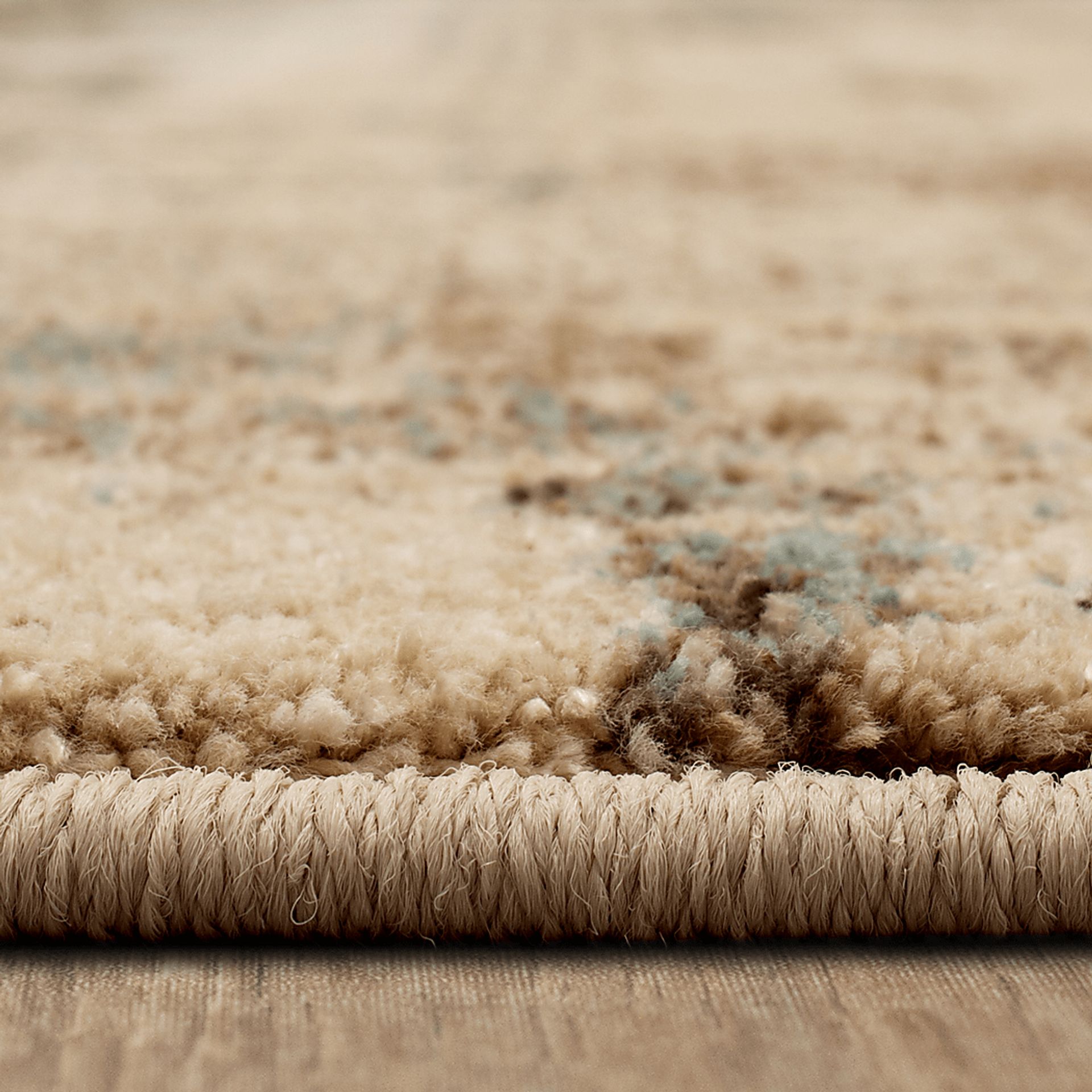 Anburn Silver 6'6 x 9'6 Rug - Image 6