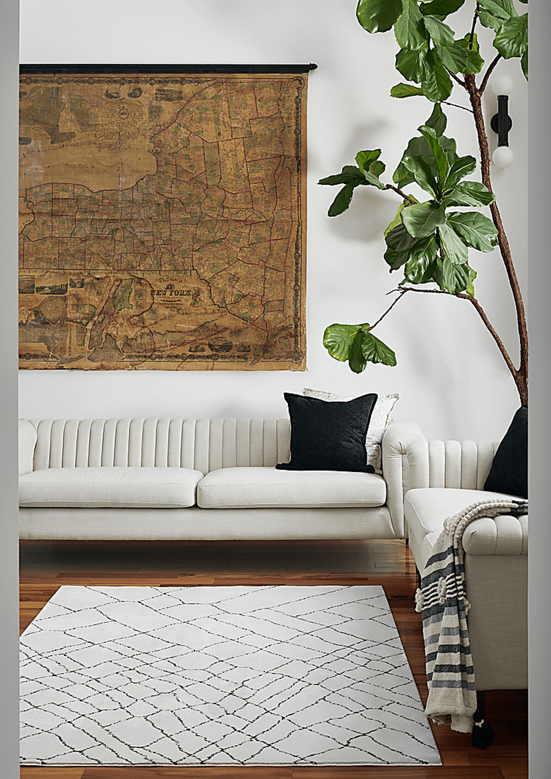 Andie Off-White 3'11 x 5'7 Rug - Image 3