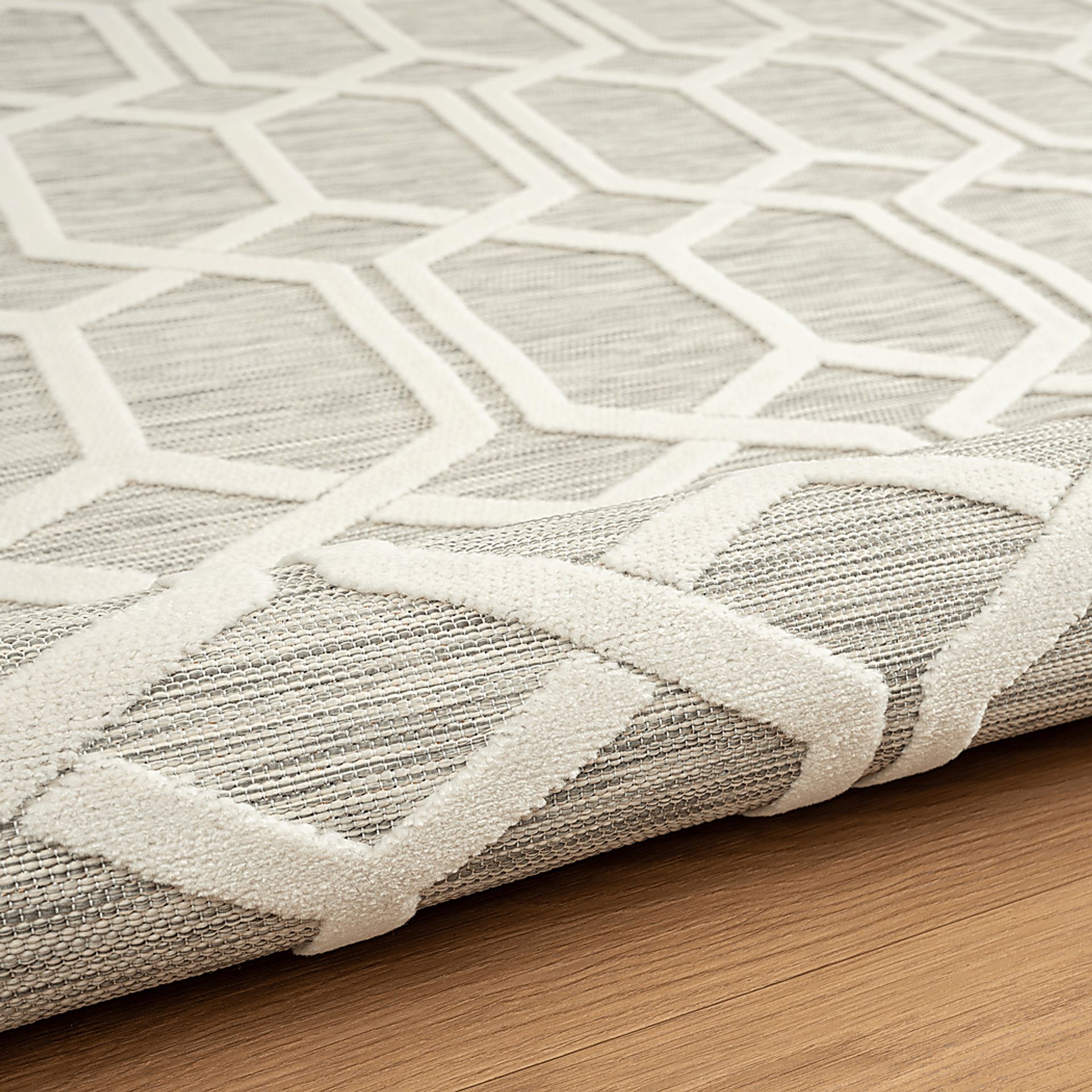 Aneloann Gray 5' x 7' Rug - Image 6