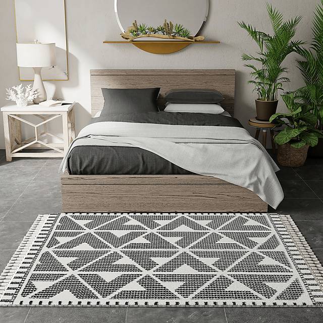 Angzu Black 5' x 7' Rug - Thumbnail - Image 2
