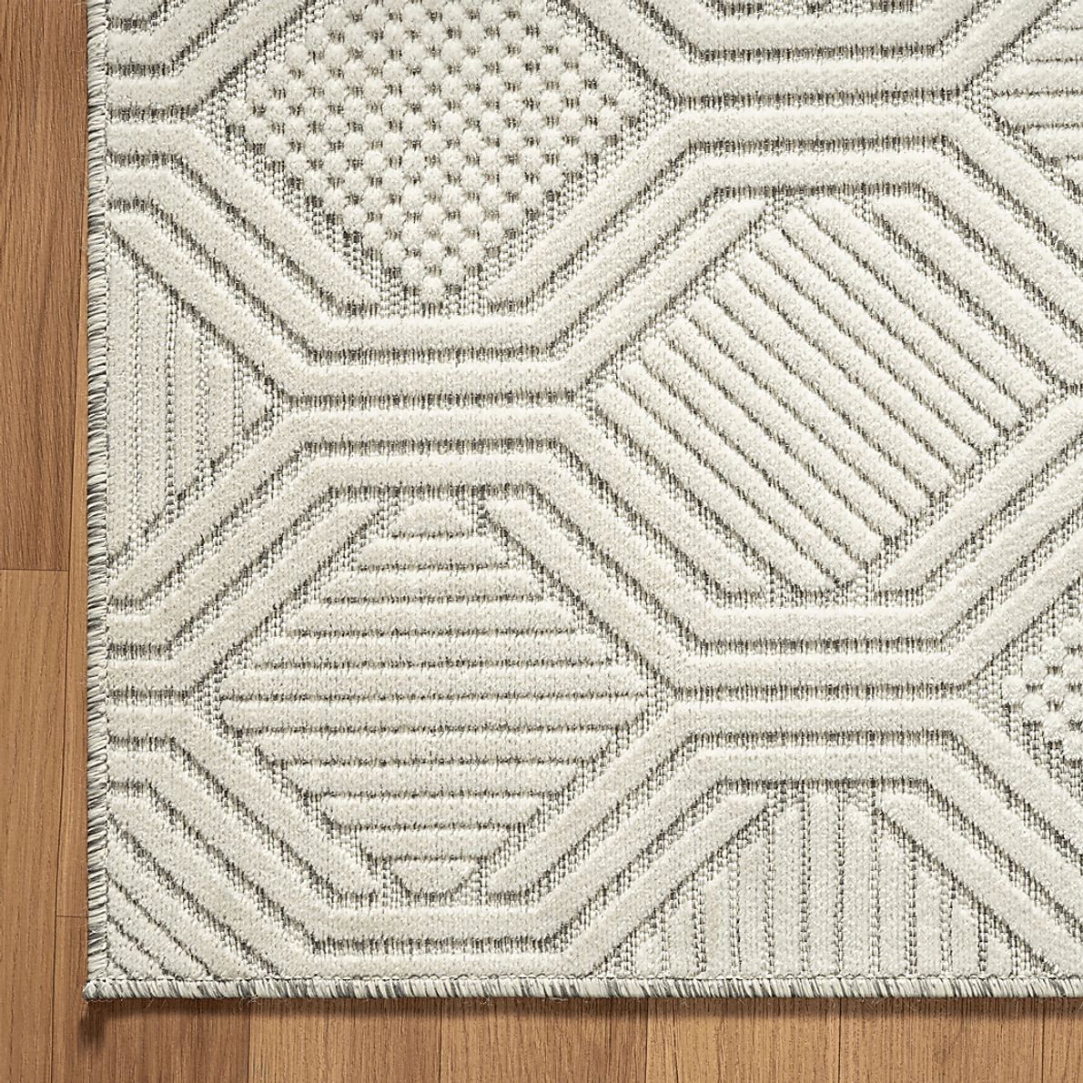 Anitalee Gray 5' x 7' Rug