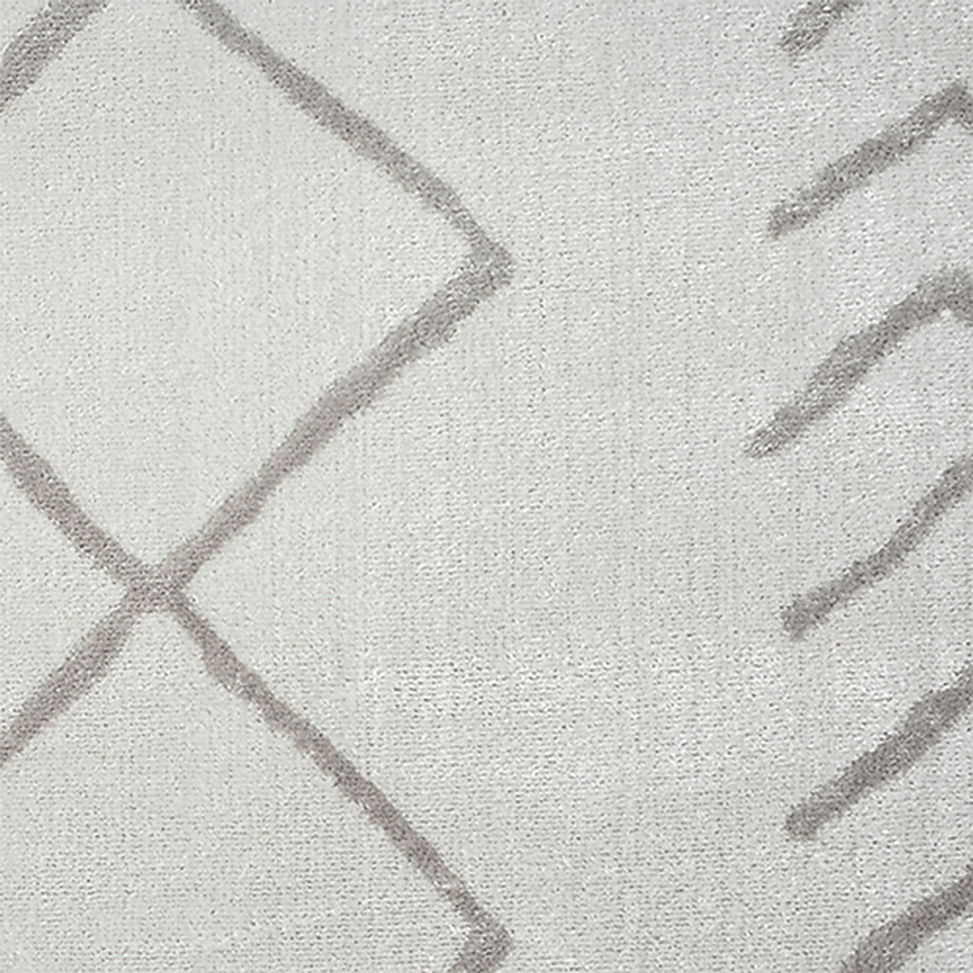 Annendale Cream 5' x 7' Rug - Image 8