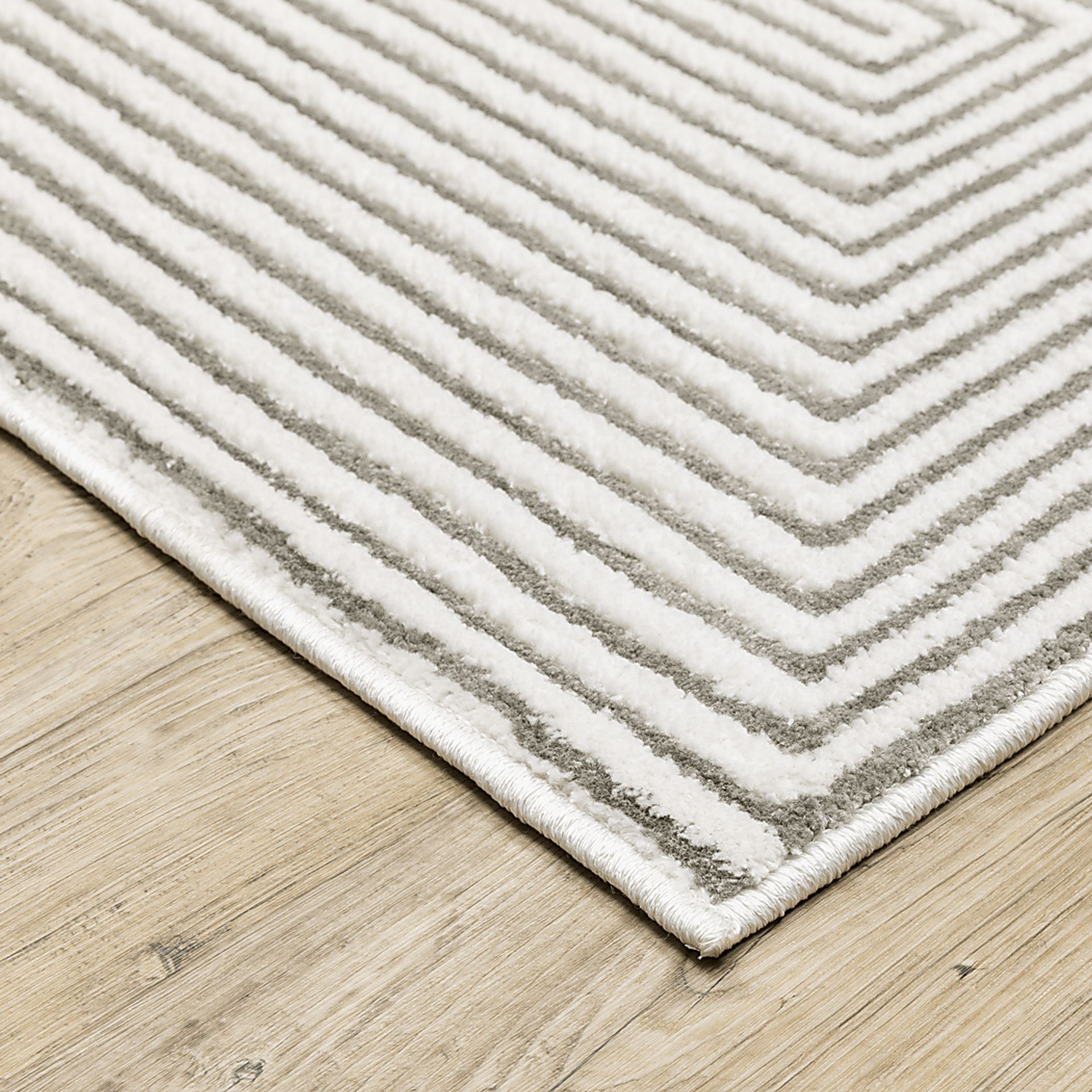 Anoke Gray 6'7 x 9'6 Rug - Image 3