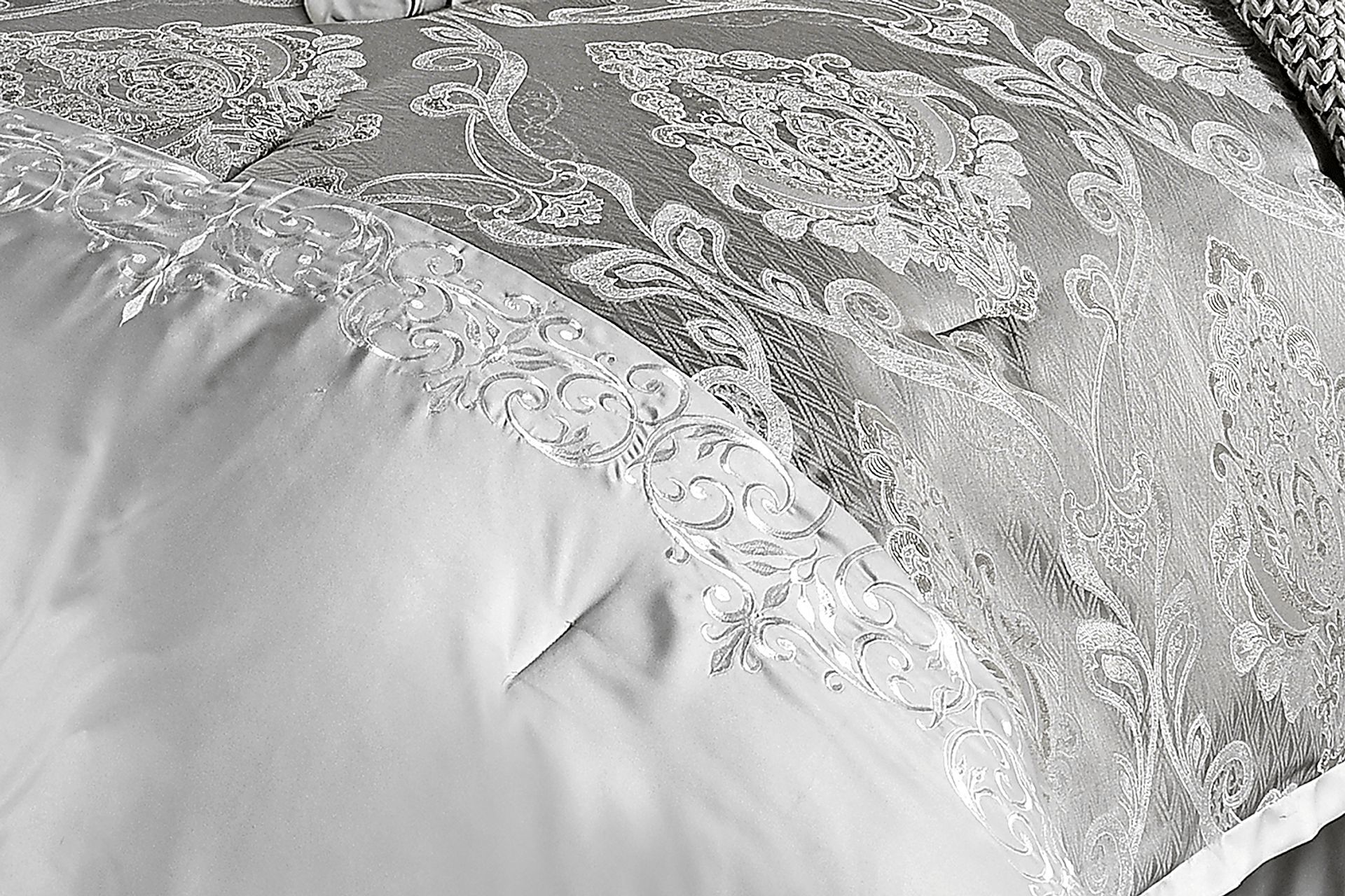 Anseor Gray 12 Pc Queen Comforter Set - Image 2
