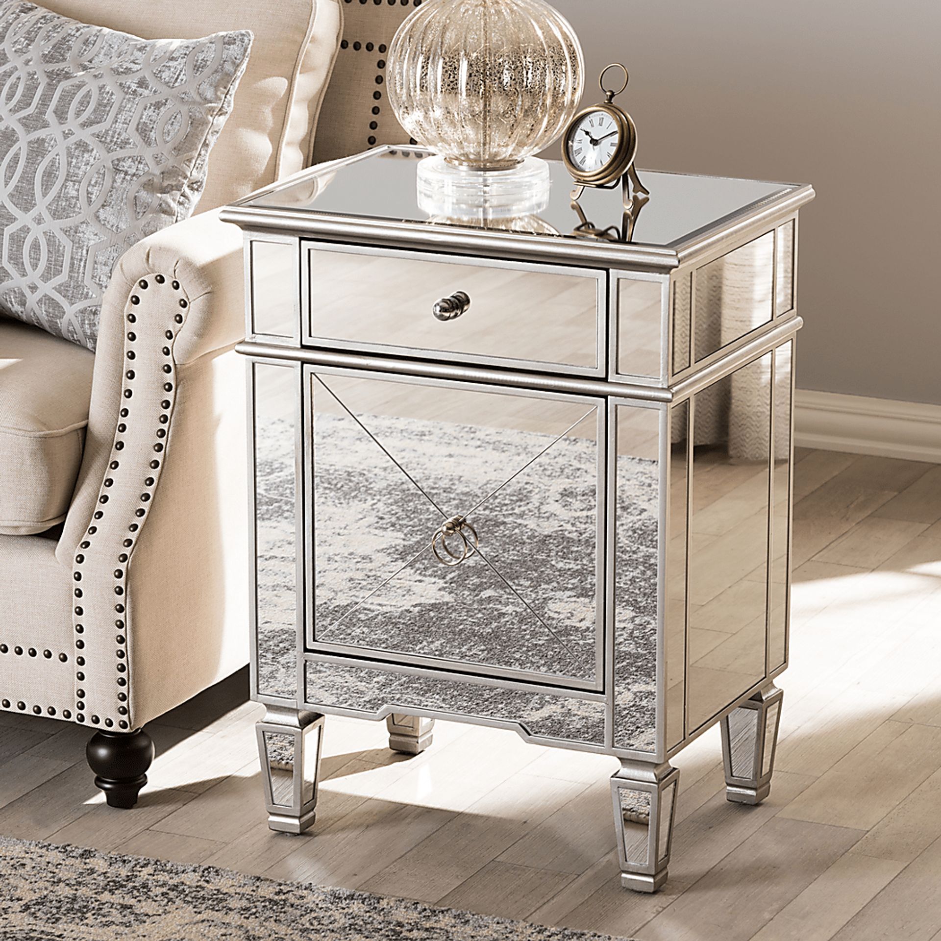 Ansoft Silver End Table - Image 4