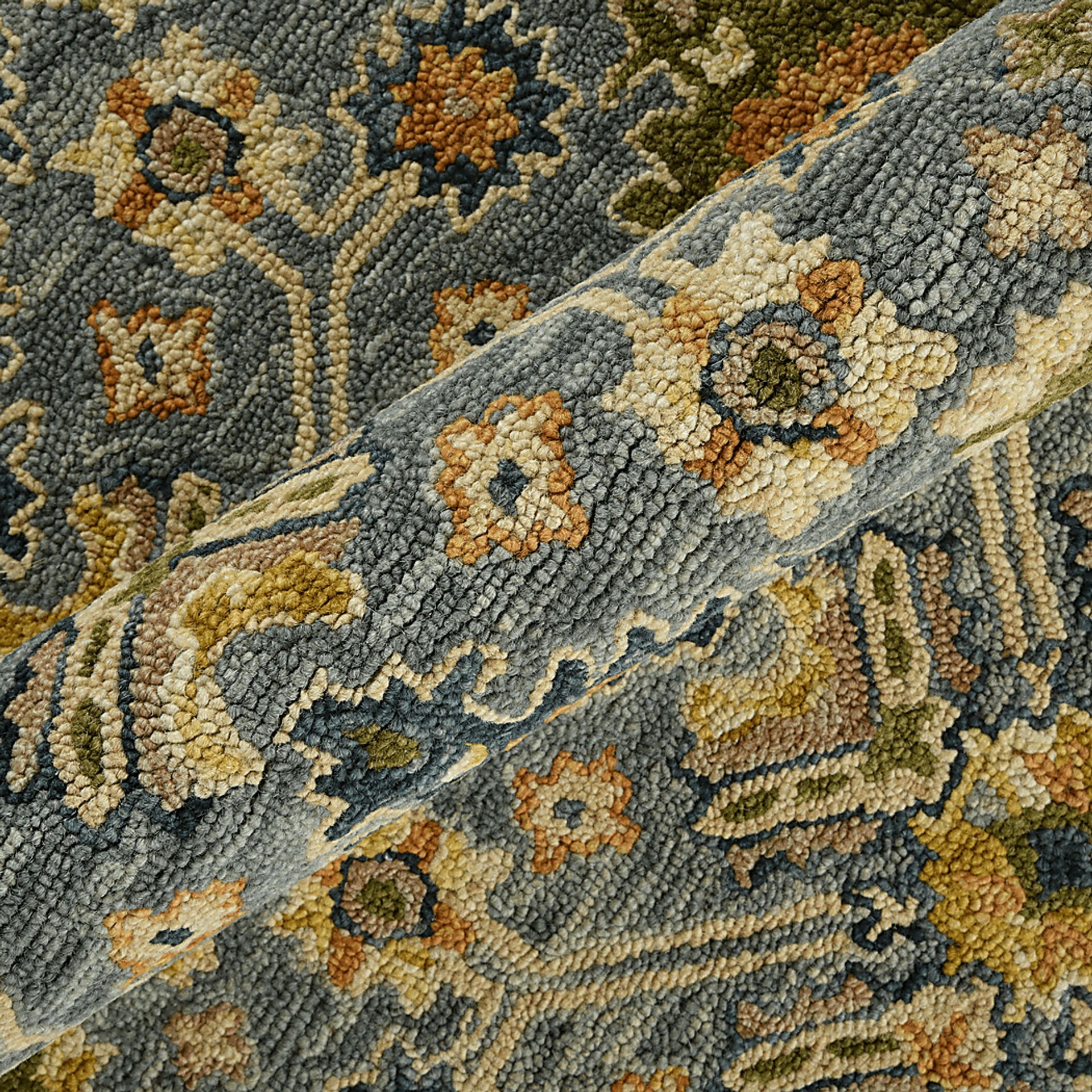 Antike Gray 8' x 10' Rug - Image 5