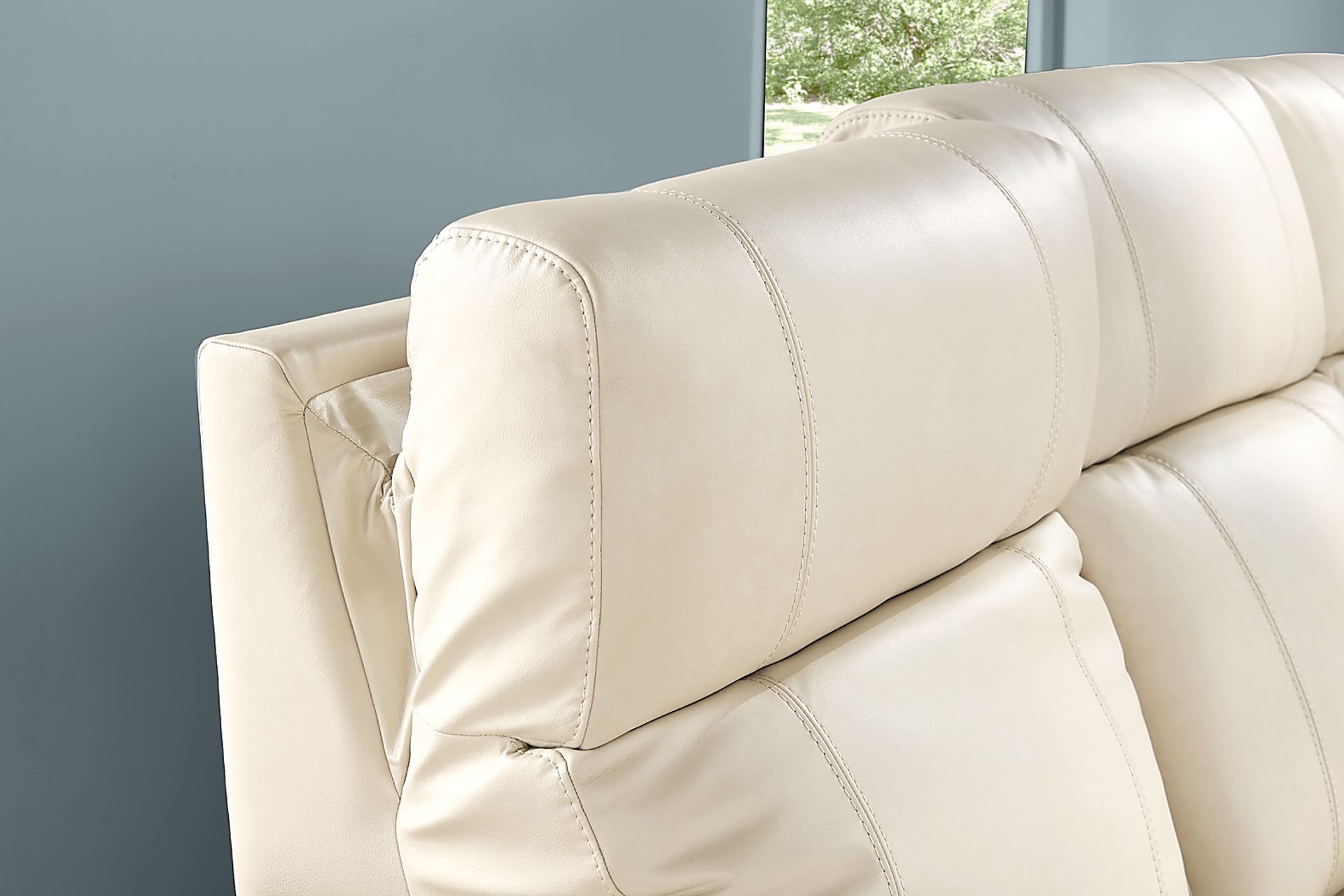 Antonella Tan 2 Pc Leather Dual Power Reclining Living Room - Image 7