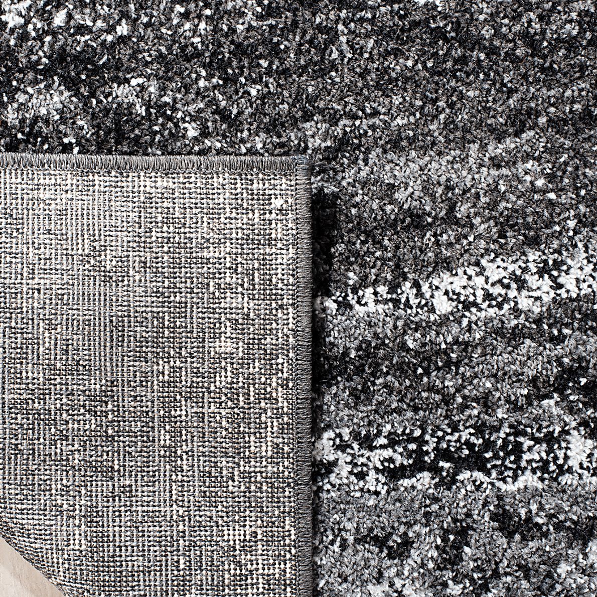 Anvar Silver 6' x 9' Rug