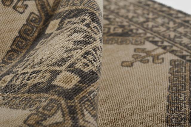 Apexi Black 7'9 x 9'10 Rug - Thumbnail - Image 6
