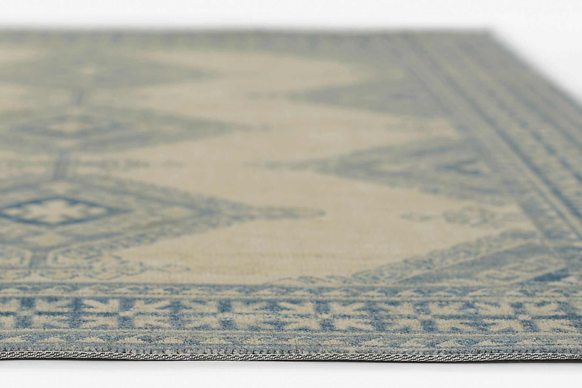 Apexi Off-White 6'6 x 9' Rug - Image 5
