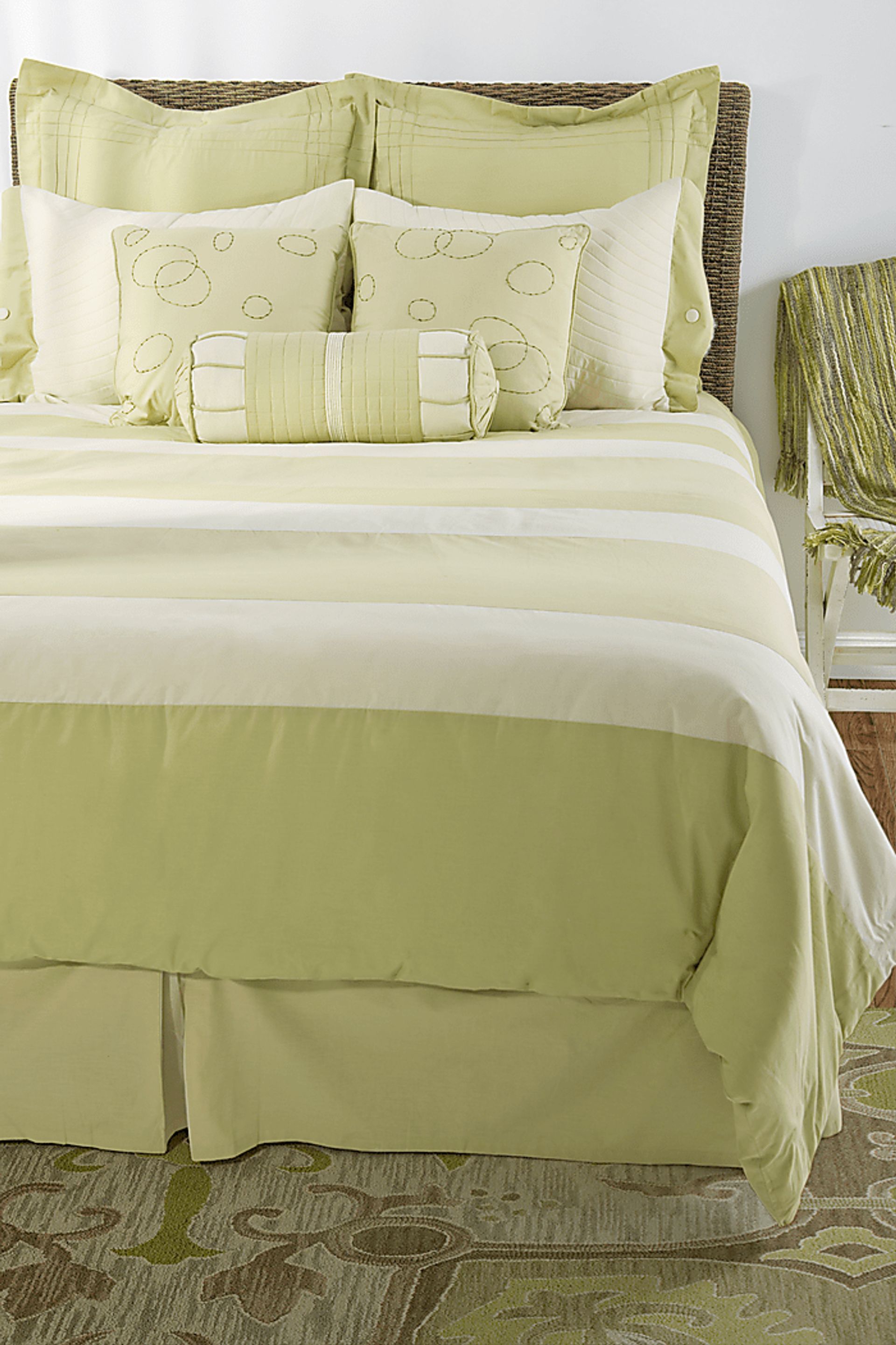 Apple King Bed Skirt - Image 1