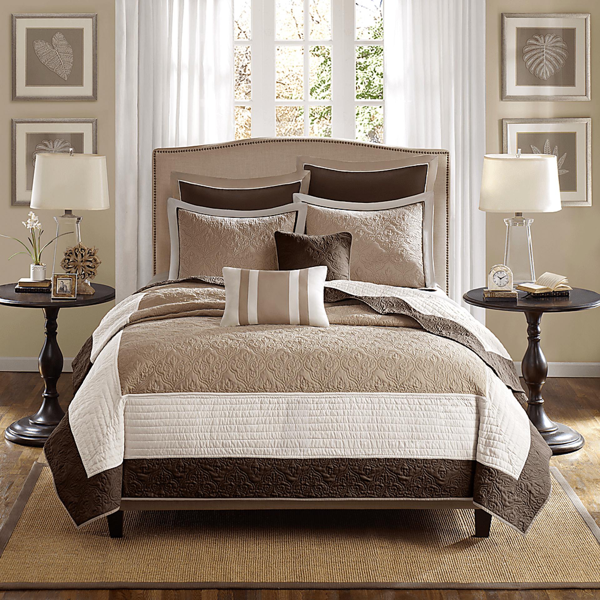 Aracely Beige 7 Pc Queen Coverlet Set