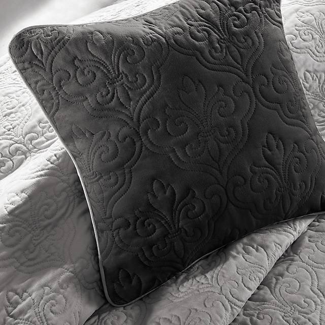 Aracely Black 7 Pc King Coverlet Set - Thumbnail - Image 4