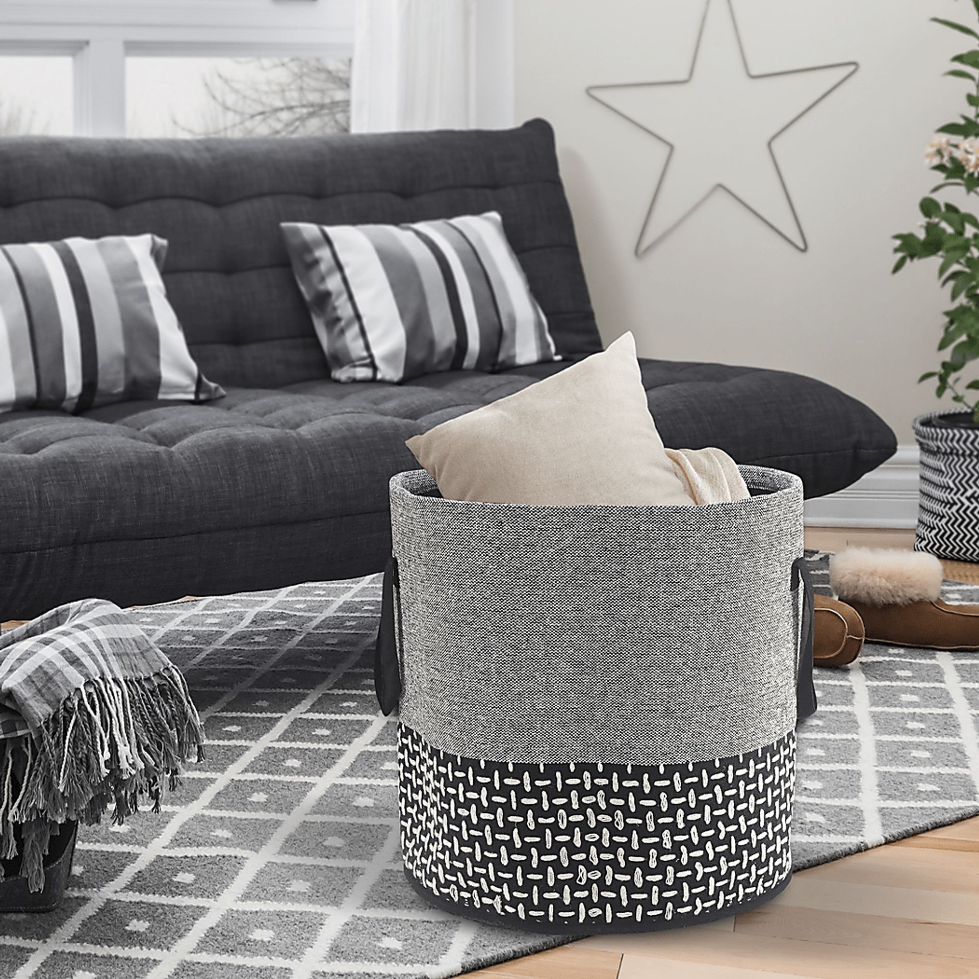Aralet Gray/White Basket - Image 2