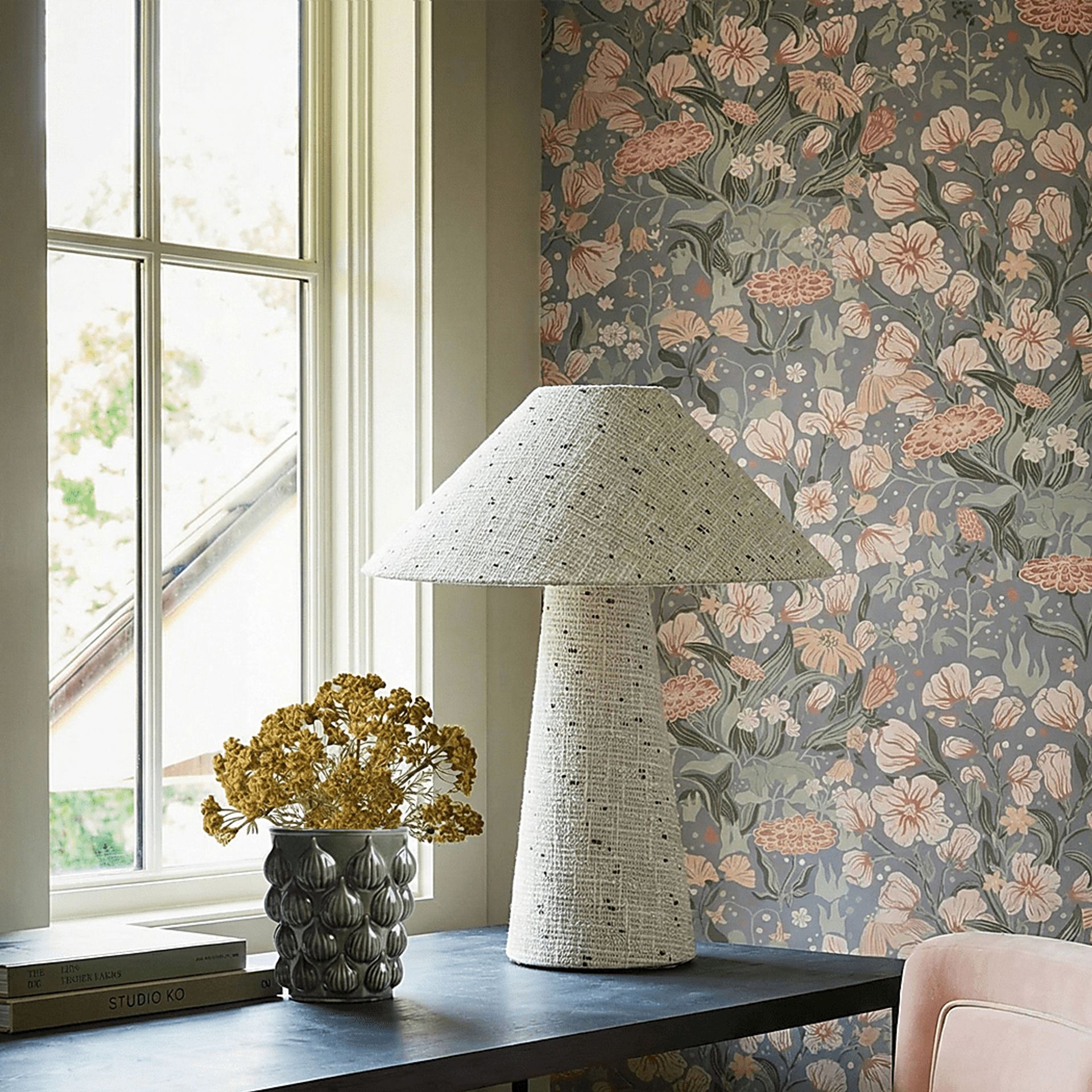 Arano Cream Lamp - Image 2