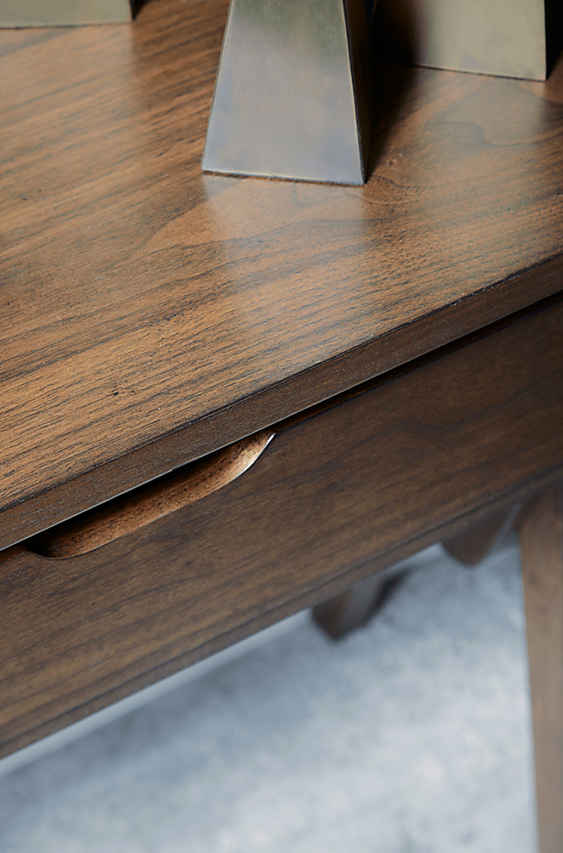 Arboledas Brown Sofa Table - Image 7