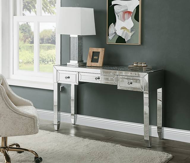 Ardossan Silver Desk - Thumbnail - Image 2