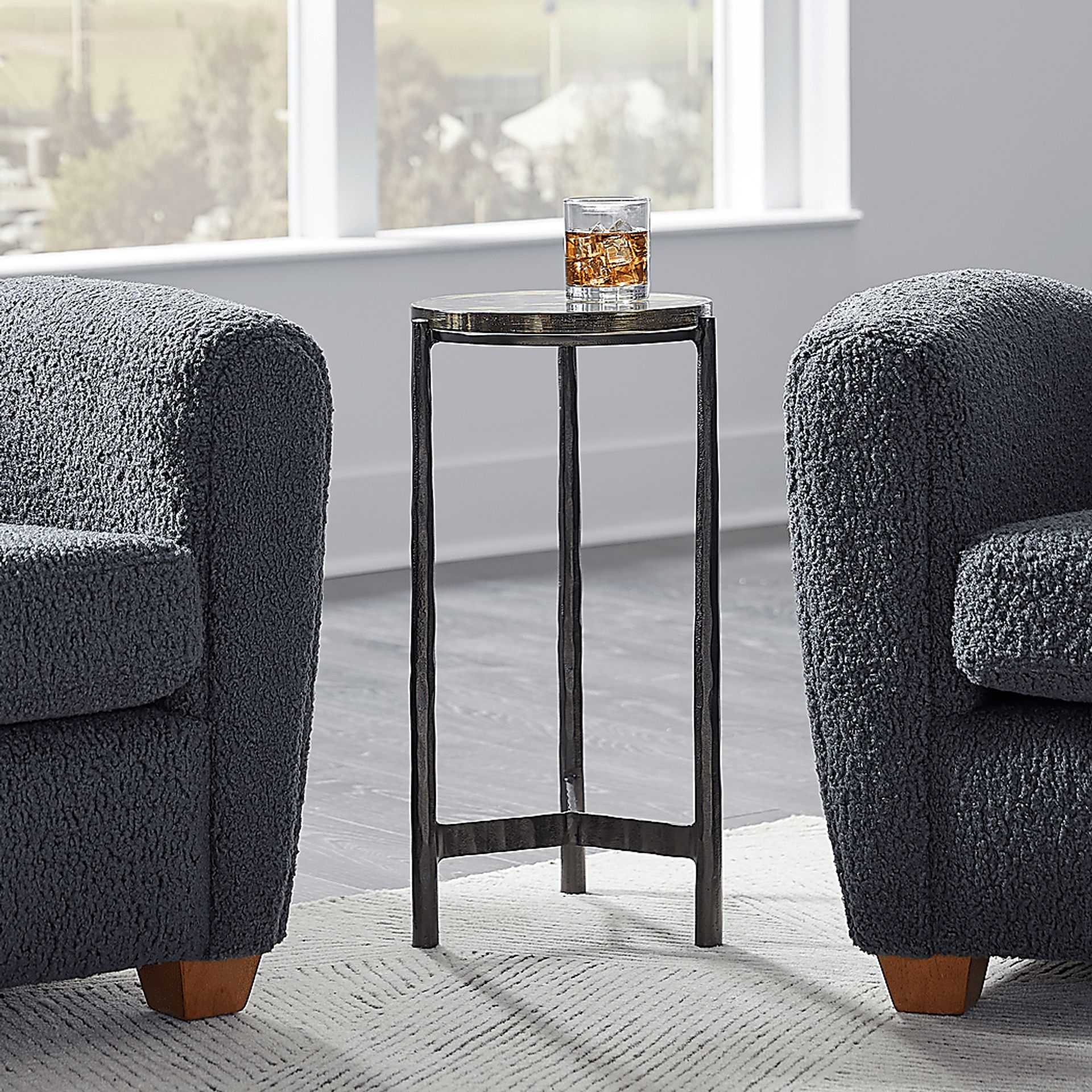 Areg Black Accent Table - Image 2