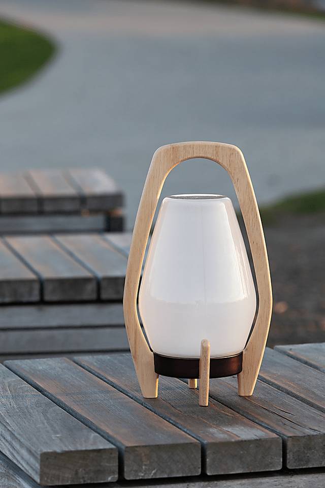 Arilis Farm Indoor/Outdoor White Lantern - Thumbnail - Image 4