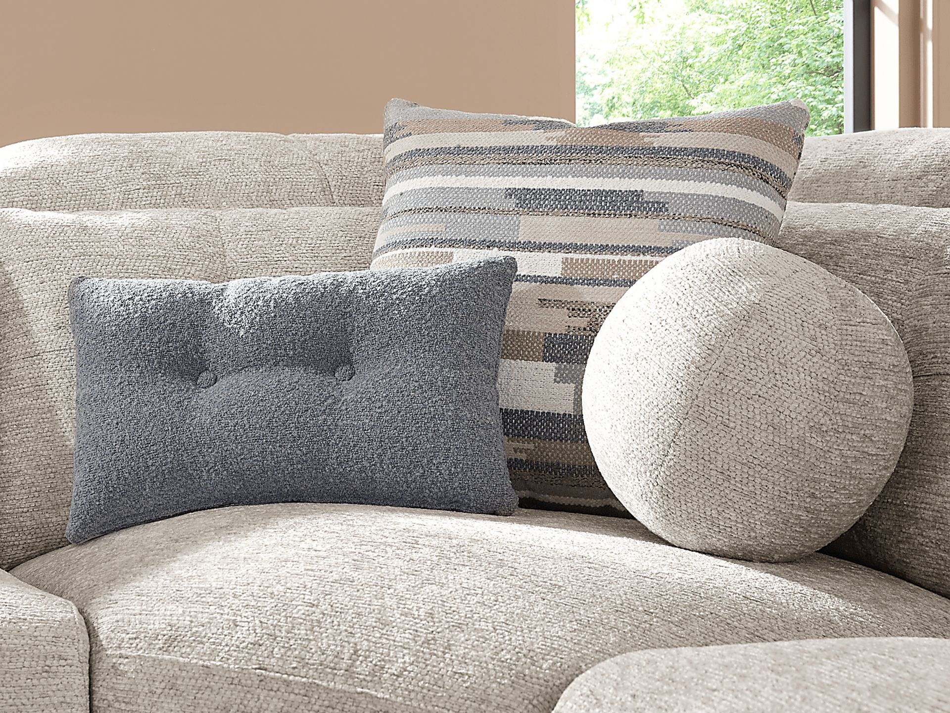 Arlo Place Gray 5 Pc Dual Power Reclining Sectional - Image 3