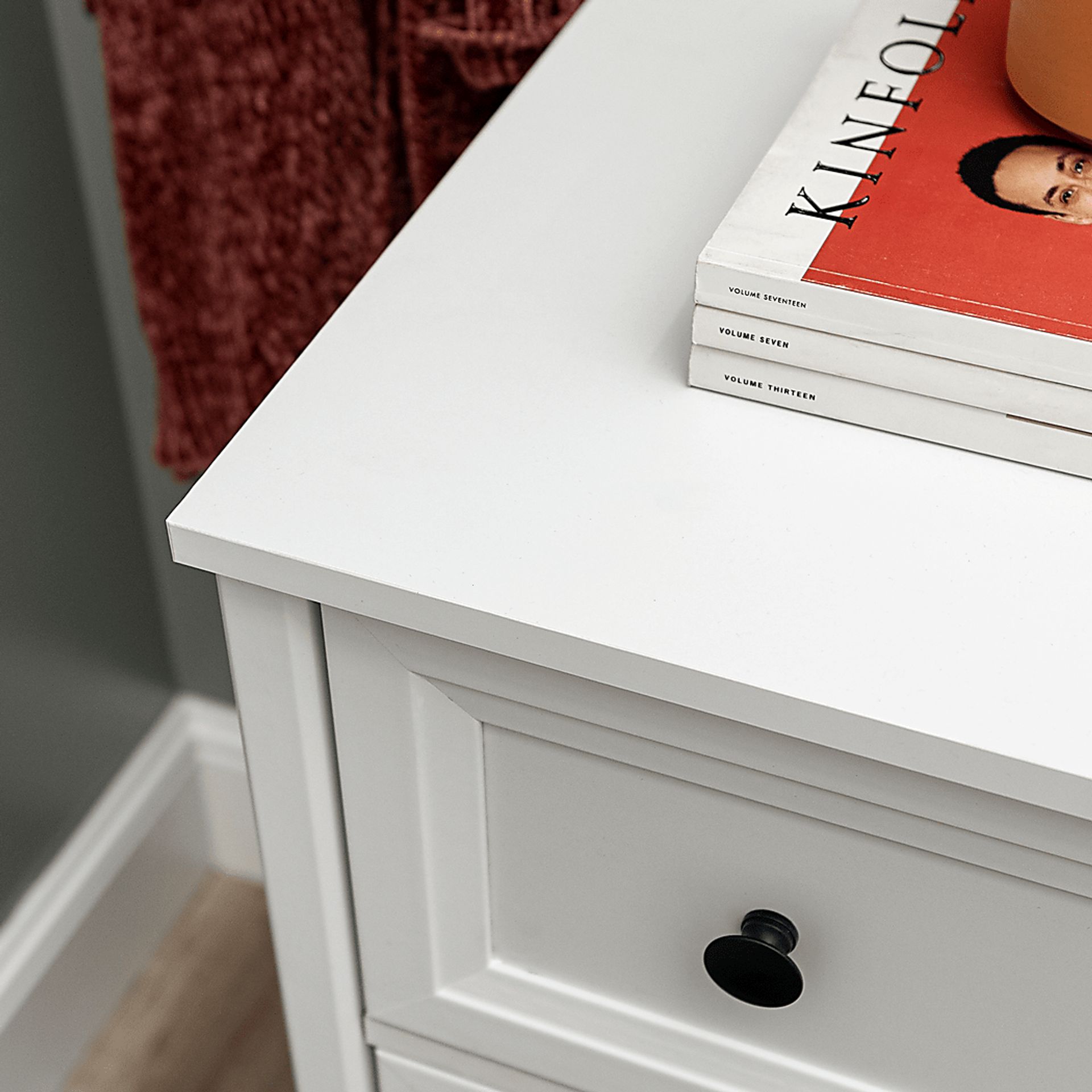 Arlora White 6 Drawer Dresser - Image 2