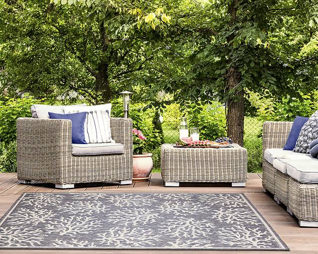 Arshall Blue 6'6 x 9'4 Indoor/Outdoor Rug - Thumbnail - Image 5