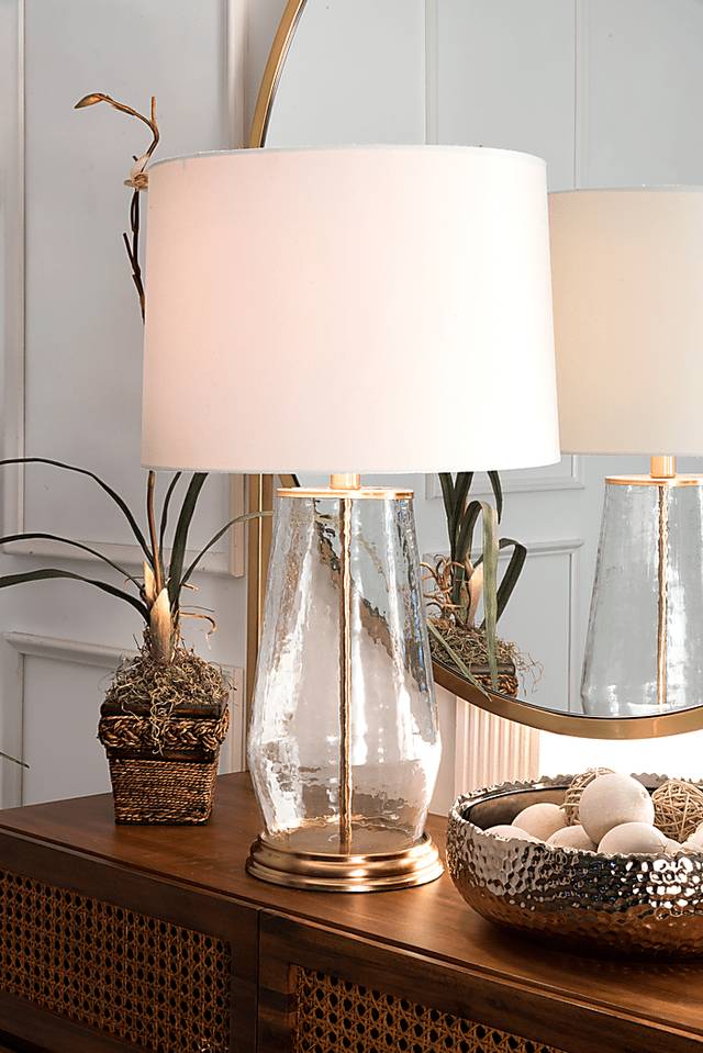 Artesa Gold Lamp - Thumbnail - Image 2
