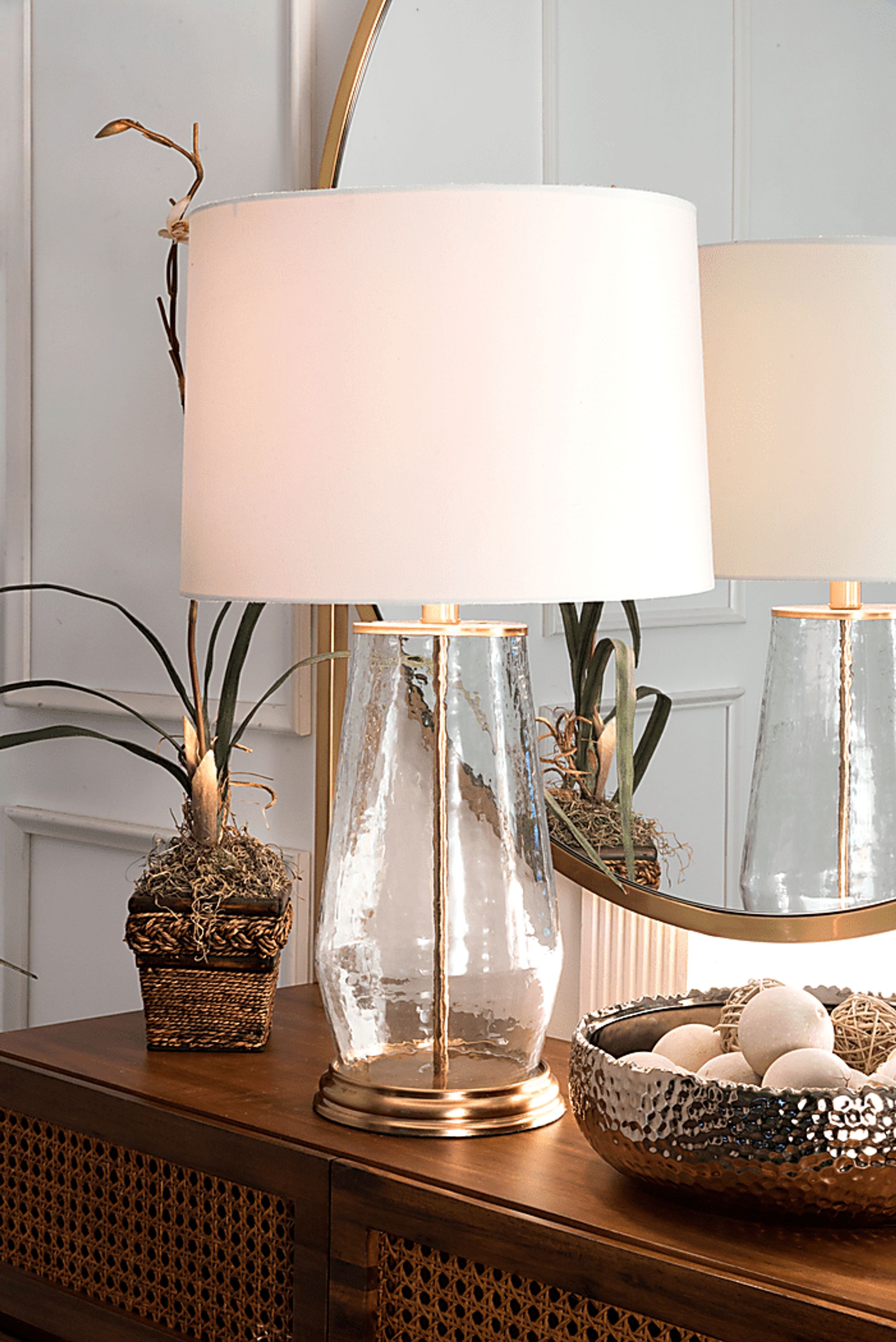 Artesa Gold Lamp - Image 2