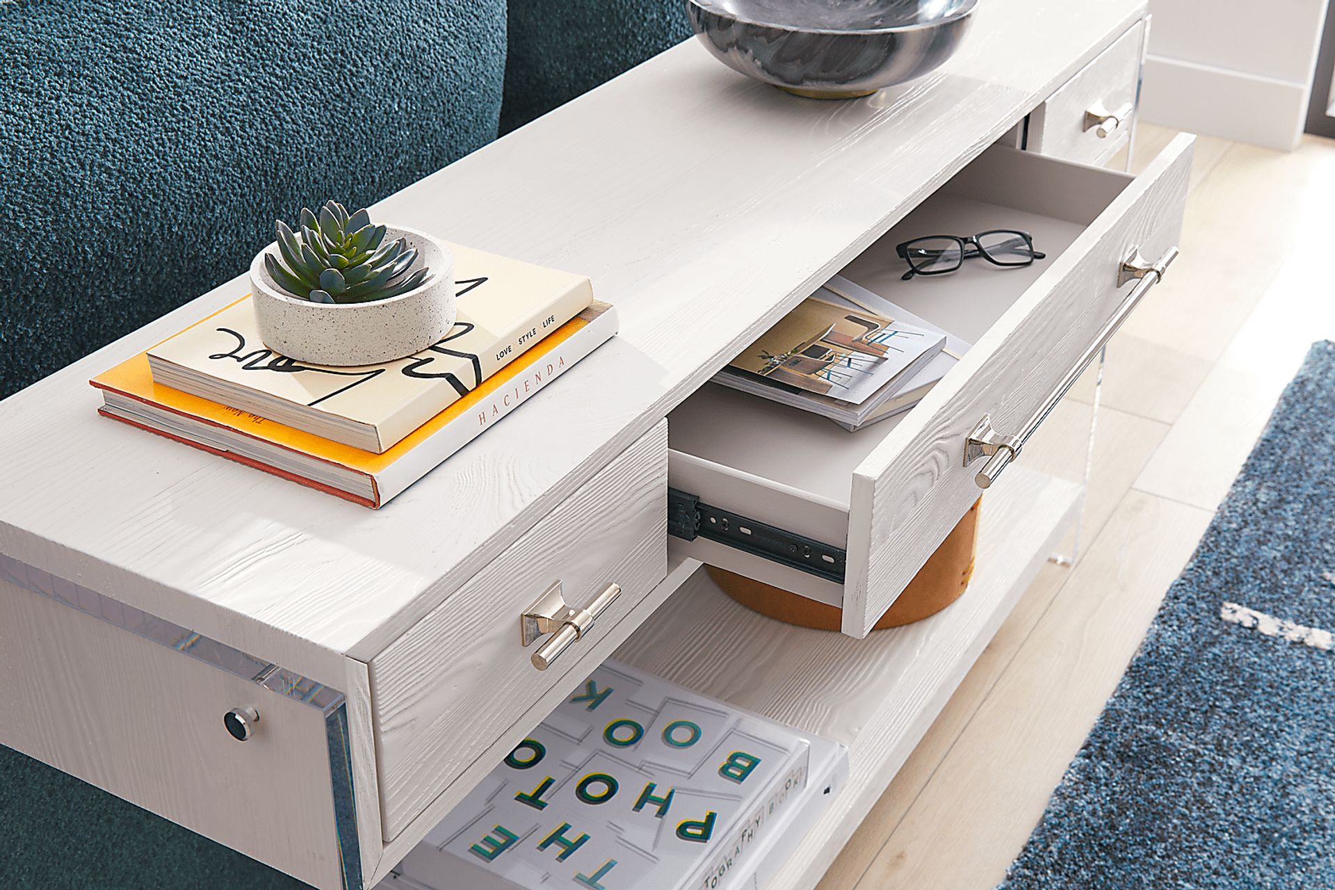 Aruba White Sofa Table - Image 4