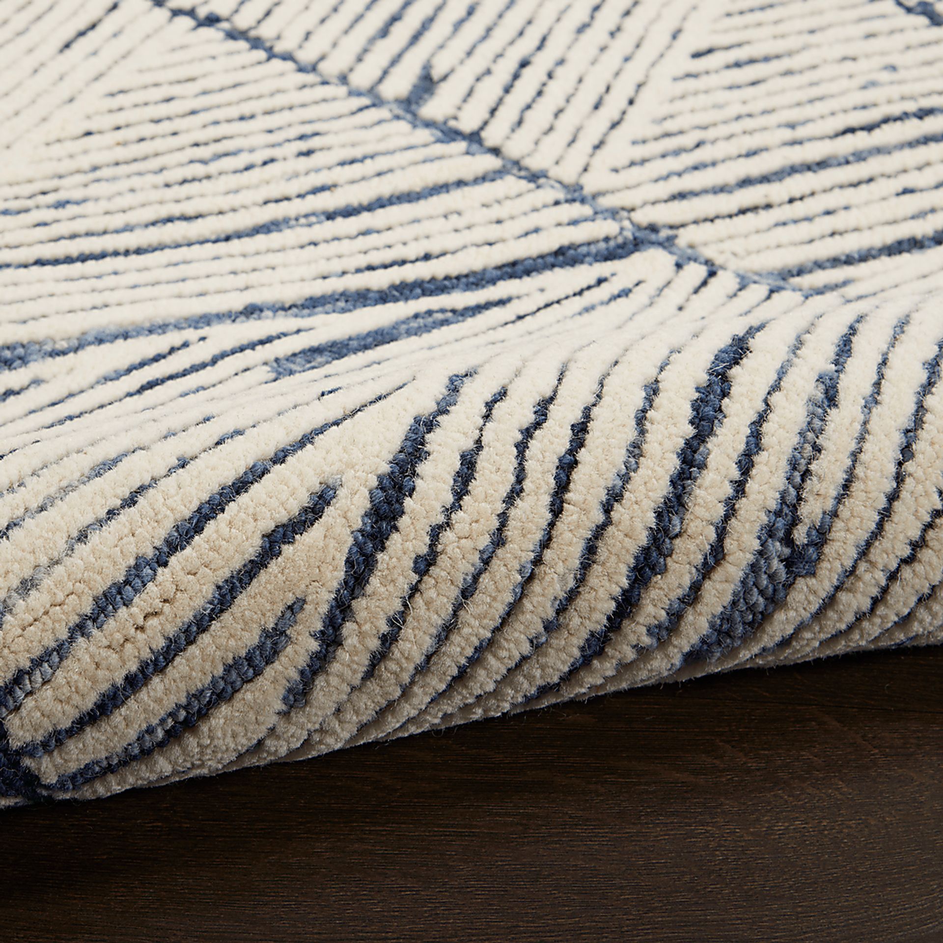Aryla Blue 8'3 x 11'6 Rug - Image 3