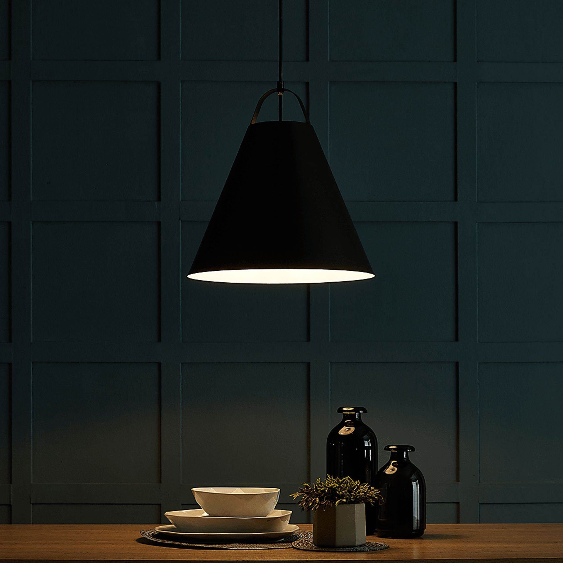 Ashbriar Black Chandelier - Image 5
