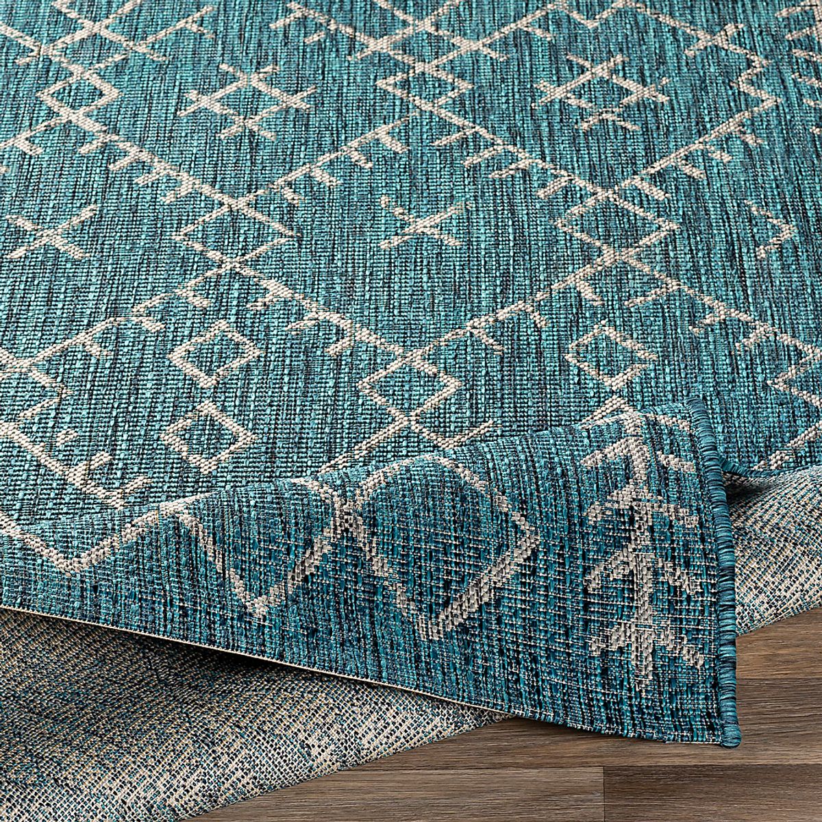 Ashlyn Teal Blue,Green Outdoor Rug | Rooms to Go