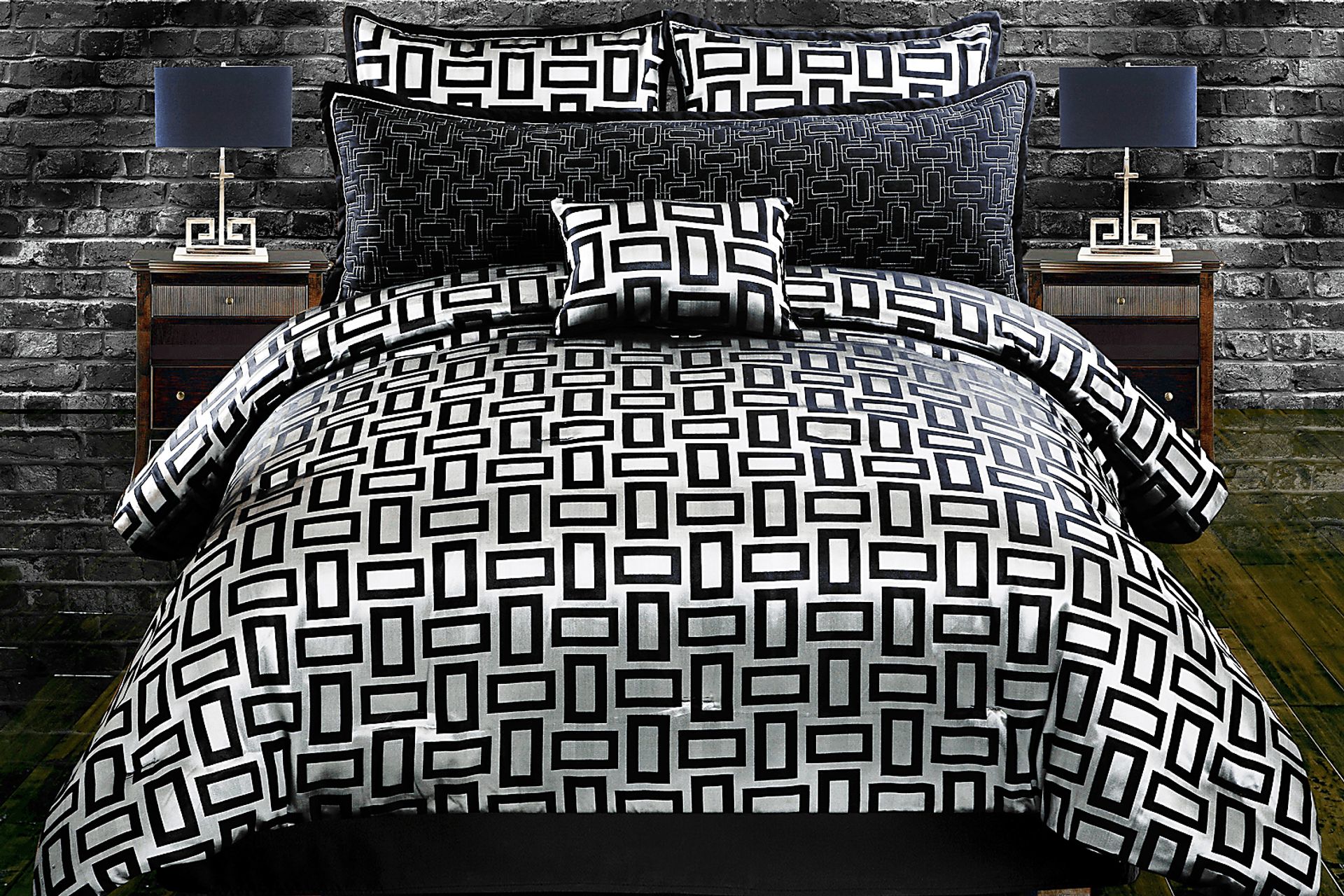 Aspunwall Black Silver 5 Pc Queen Comforter Set - Image 1